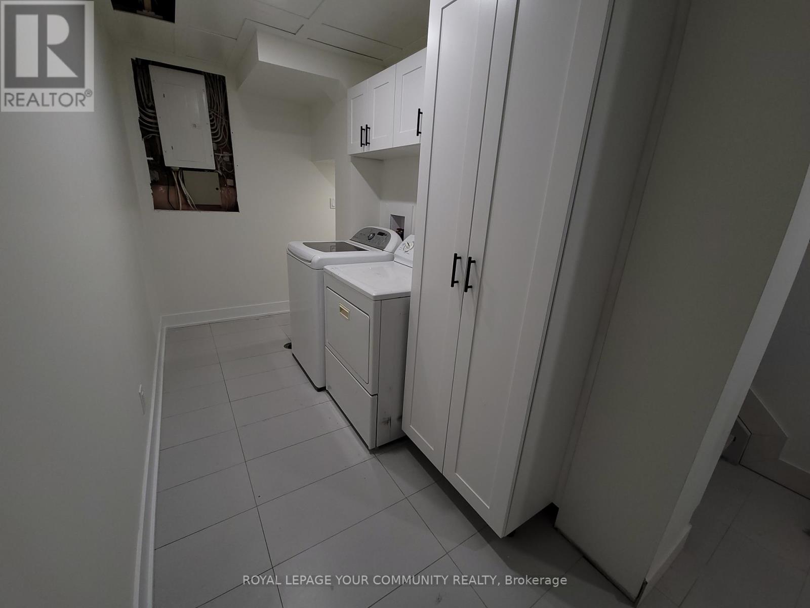 Photo 20 of Bsmt 171 Dolores Crescent, Vaughan ON