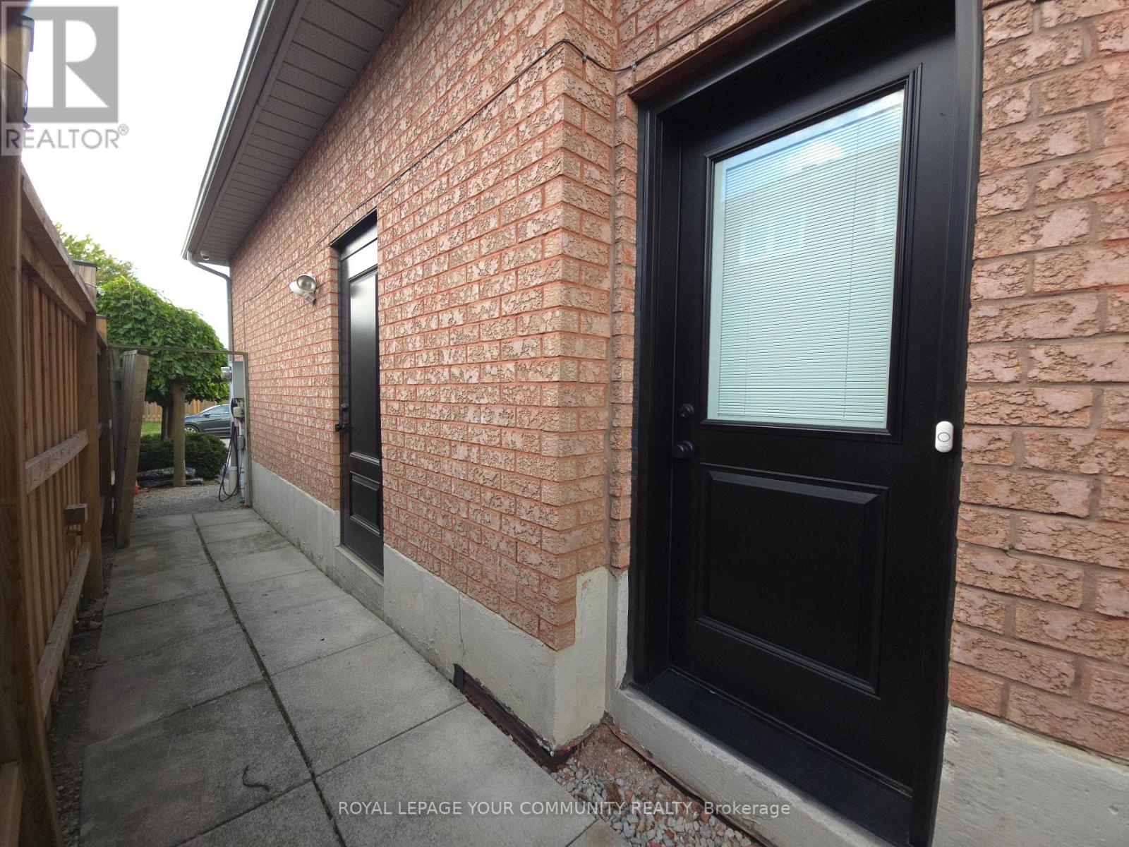 Photo 23 of Bsmt 171 Dolores Crescent, Vaughan ON