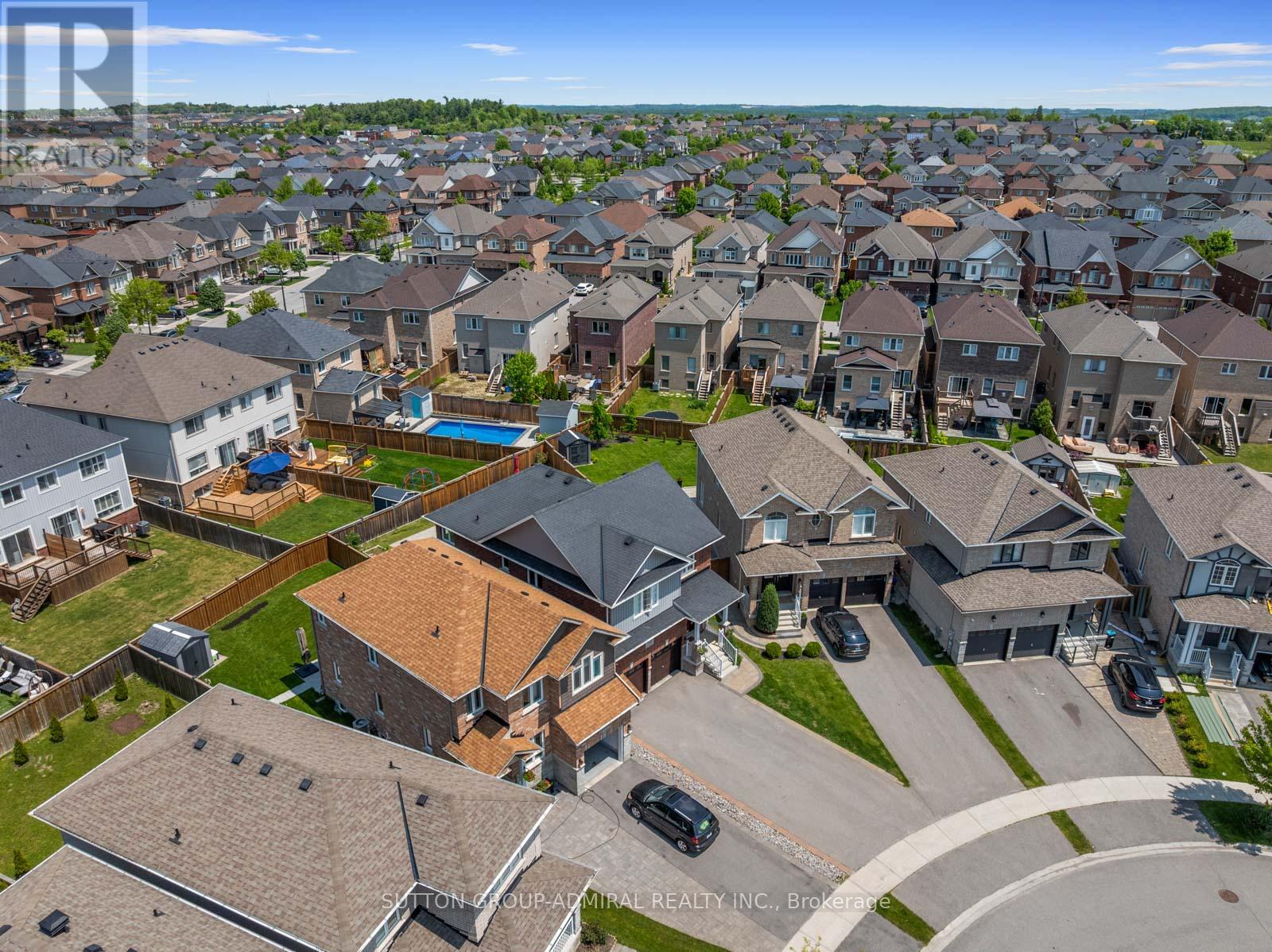 Photo 44 of 186 Romanelli Crescent, Bradford West Gwillimbury ON