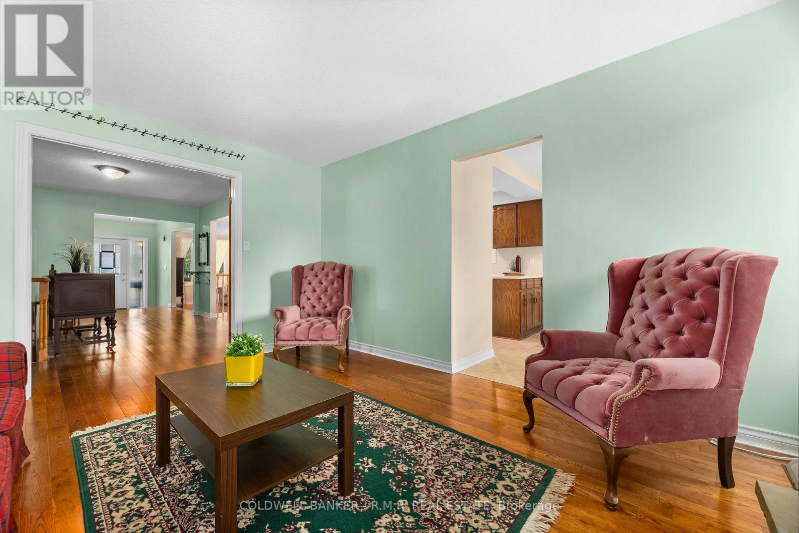Photo 16 of 39 Ewen Drive, Uxbridge ON