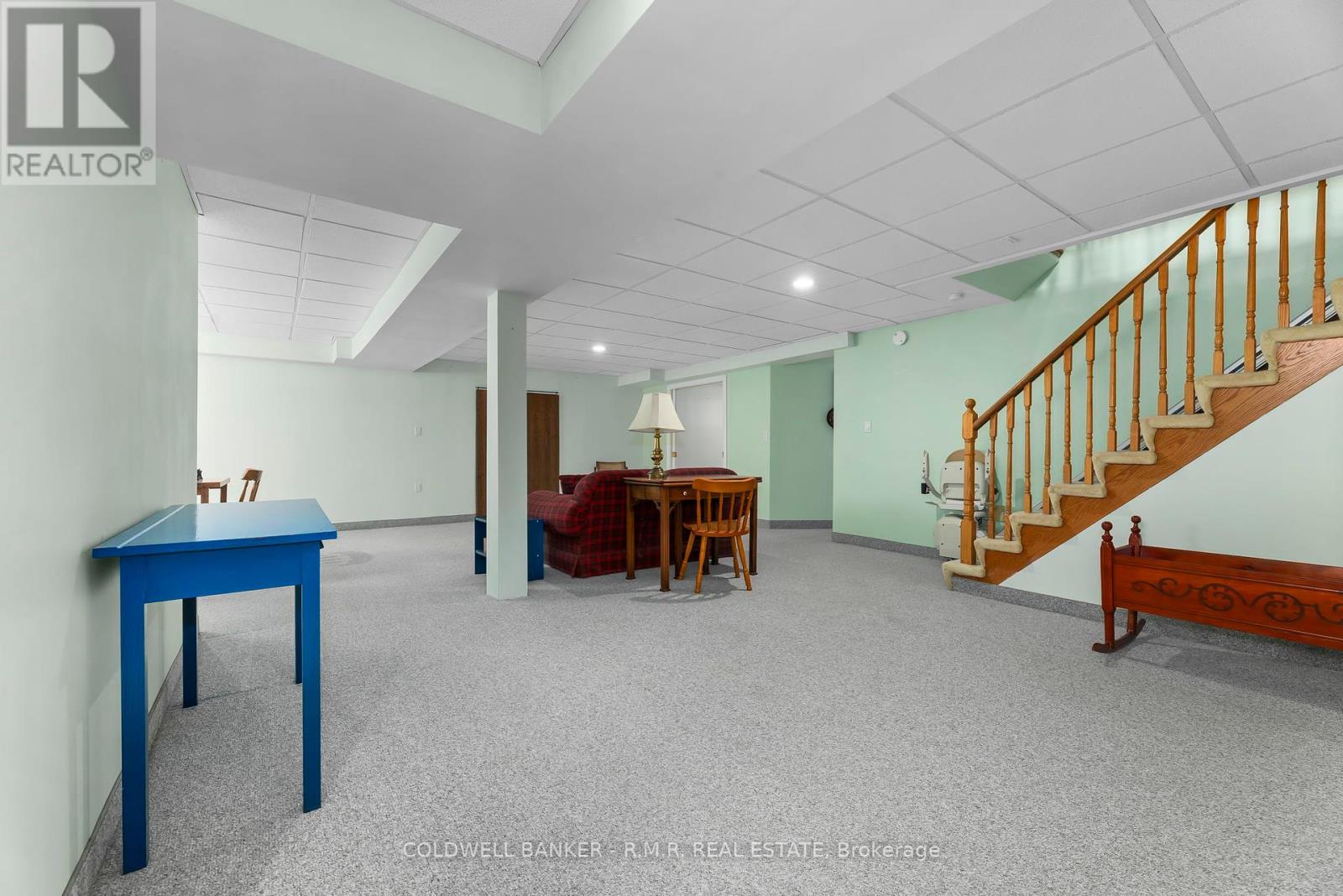 Photo 22 of 39 Ewen Drive, Uxbridge ON