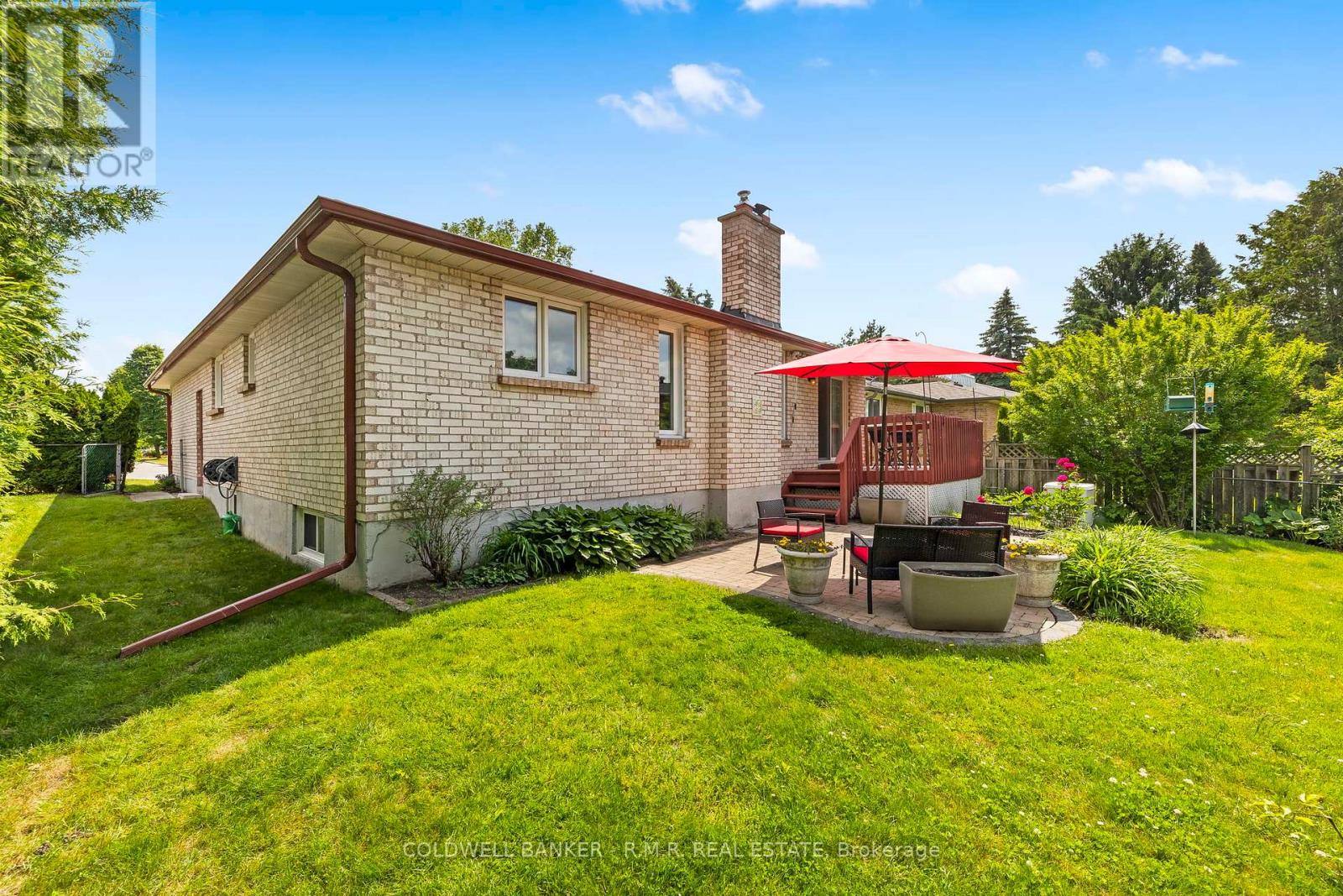 Photo 34 of 39 Ewen Drive, Uxbridge ON