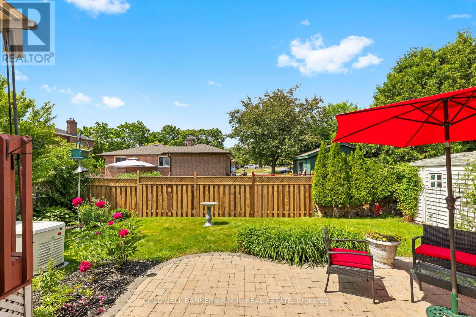 Photo 37 of 39 Ewen Drive, Uxbridge ON