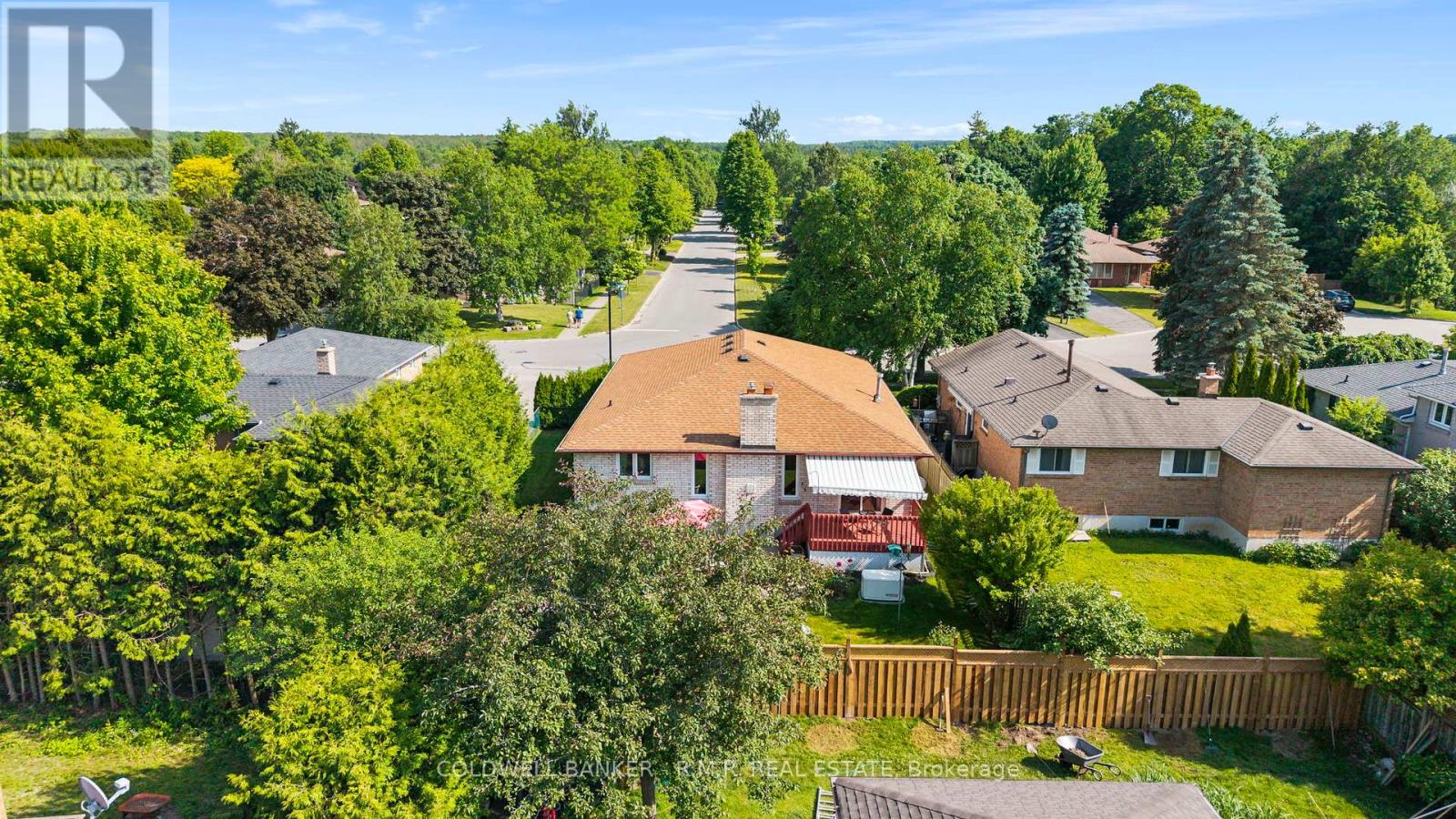Photo 45 of 39 Ewen Drive, Uxbridge ON