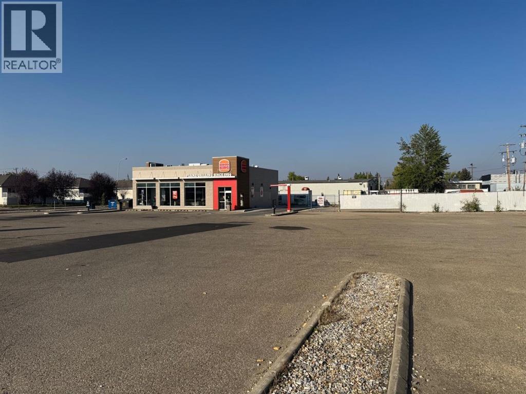 Photo 2 of 10808 100 Street, Grande Prairie AB