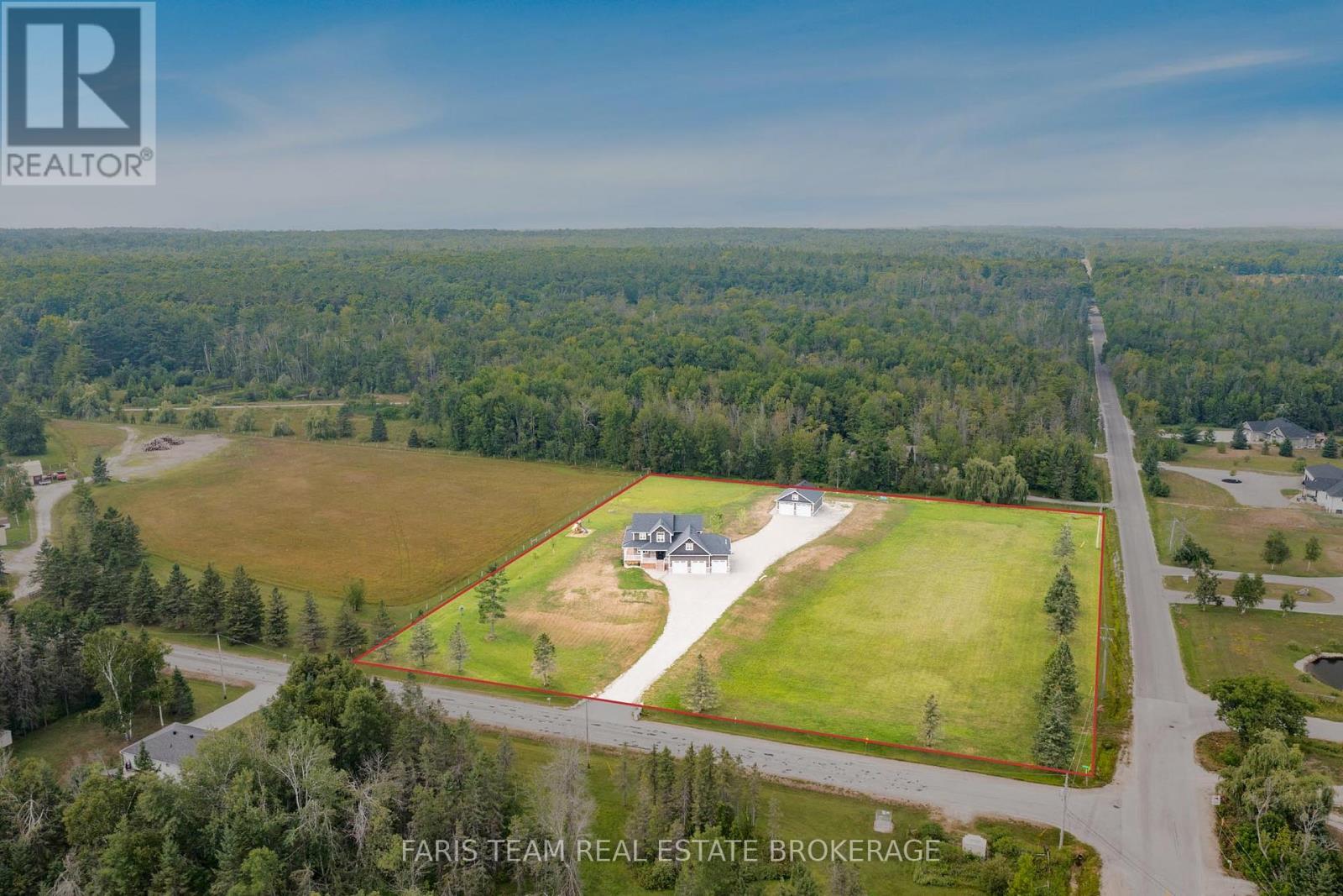 Photo 2 of 2448 Stockdale Road, Severn ON
