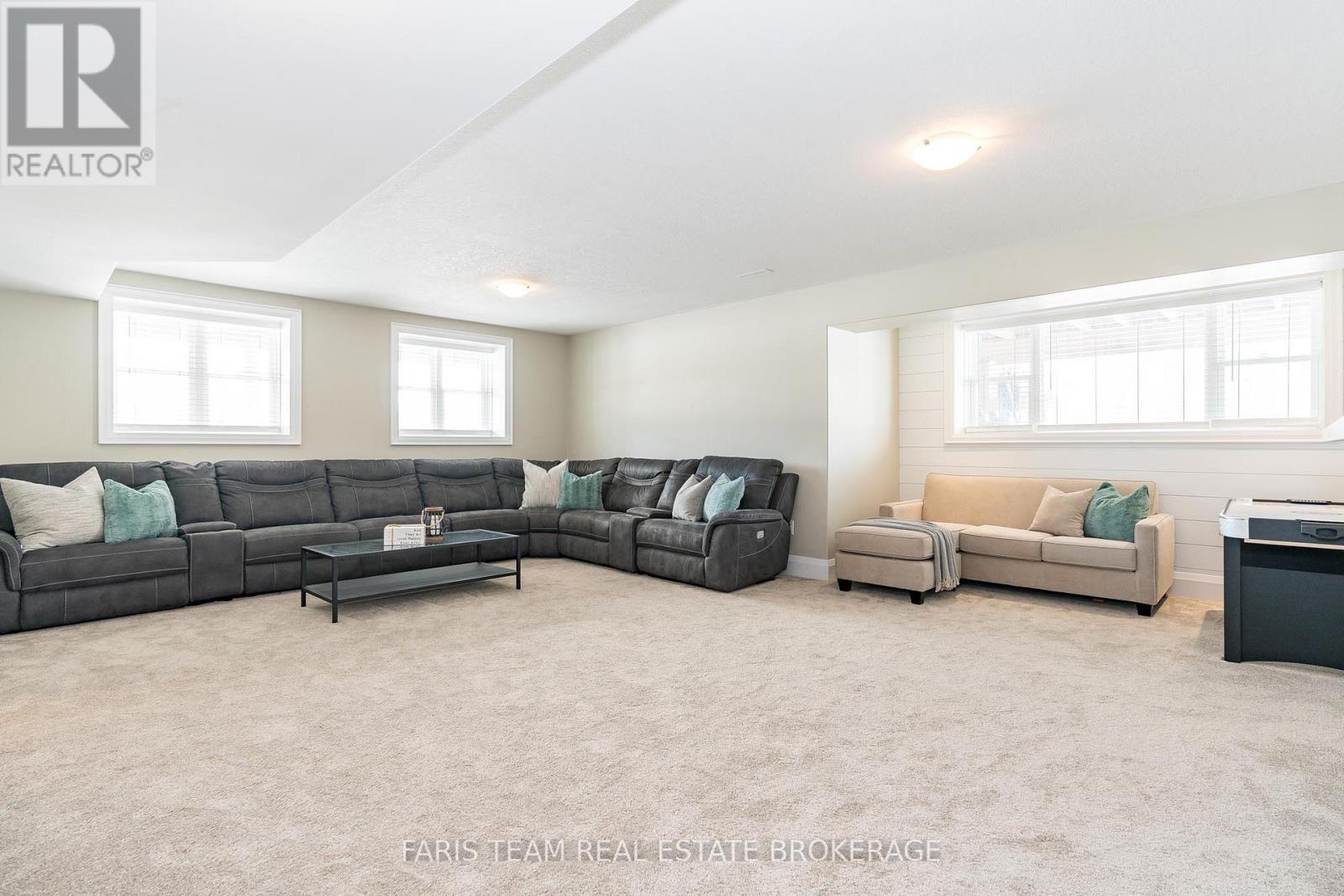 Photo 29 of 2448 Stockdale Road, Severn ON