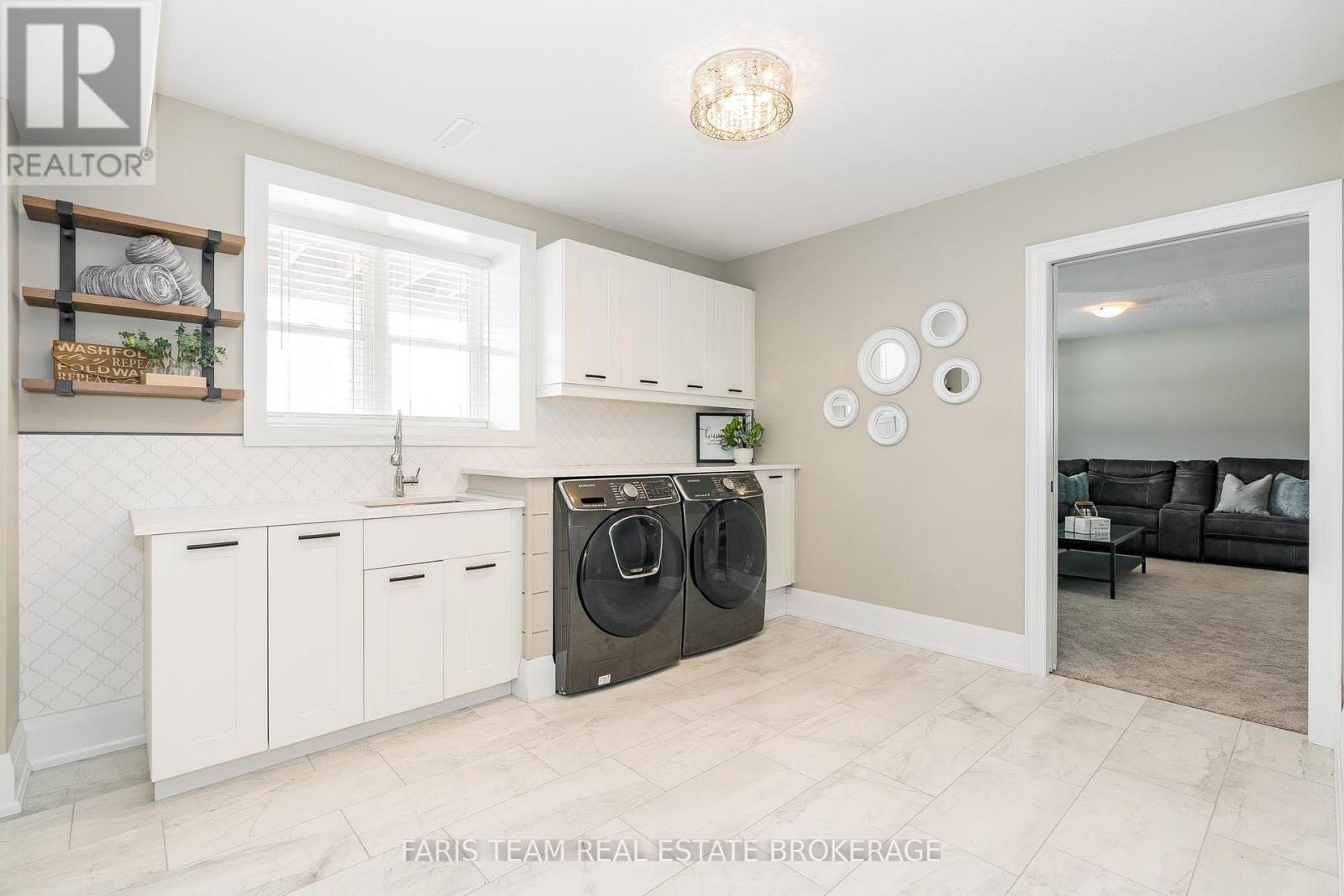 Photo 32 of 2448 Stockdale Road, Severn ON