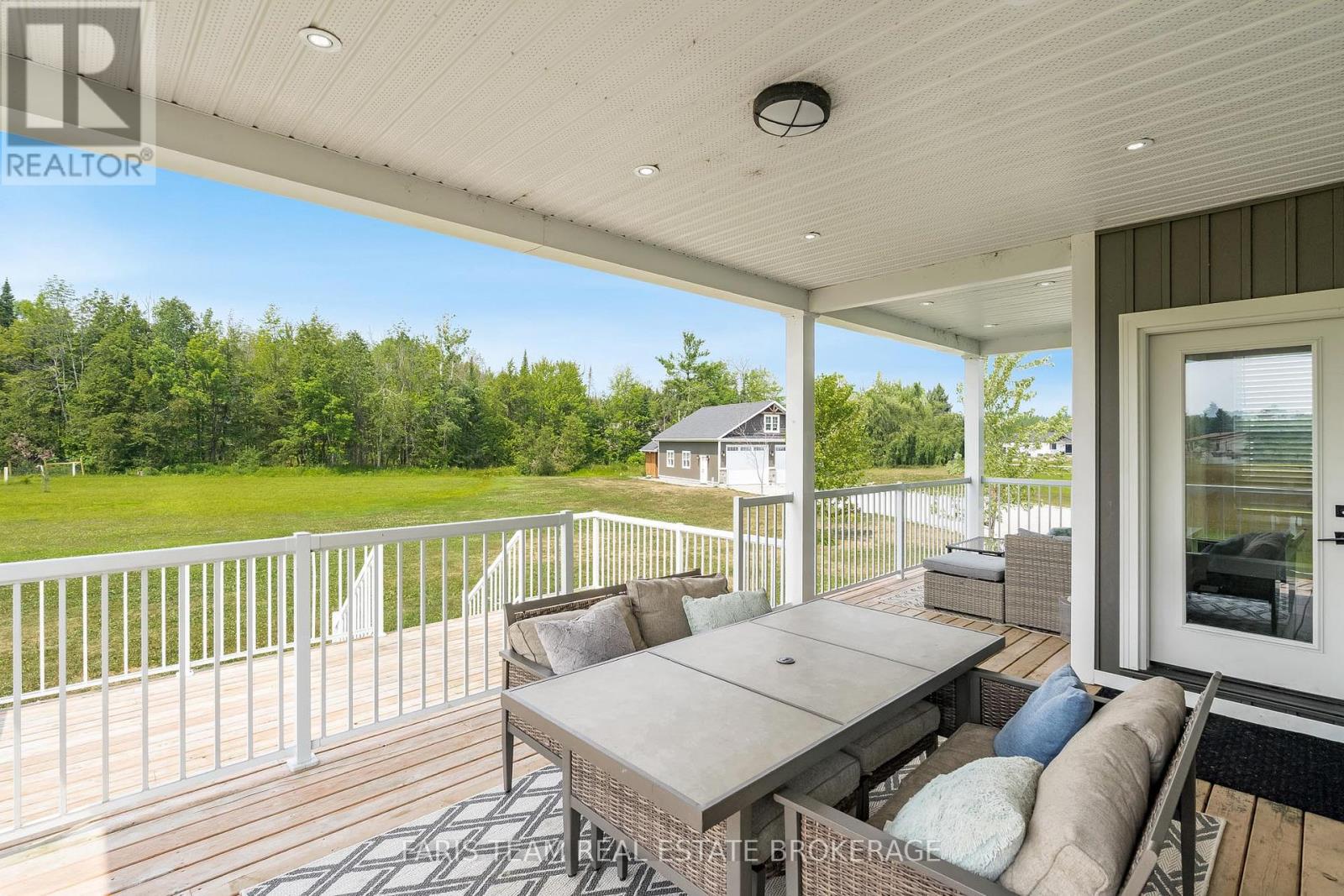 Photo 33 of 2448 Stockdale Road, Severn ON