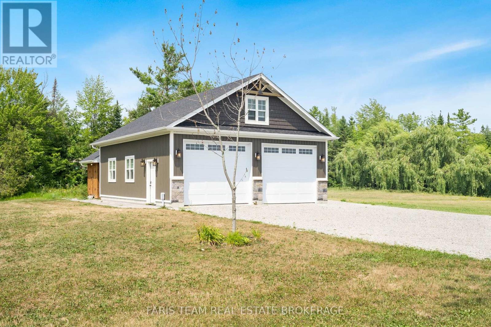 Photo 37 of 2448 Stockdale Road, Severn ON