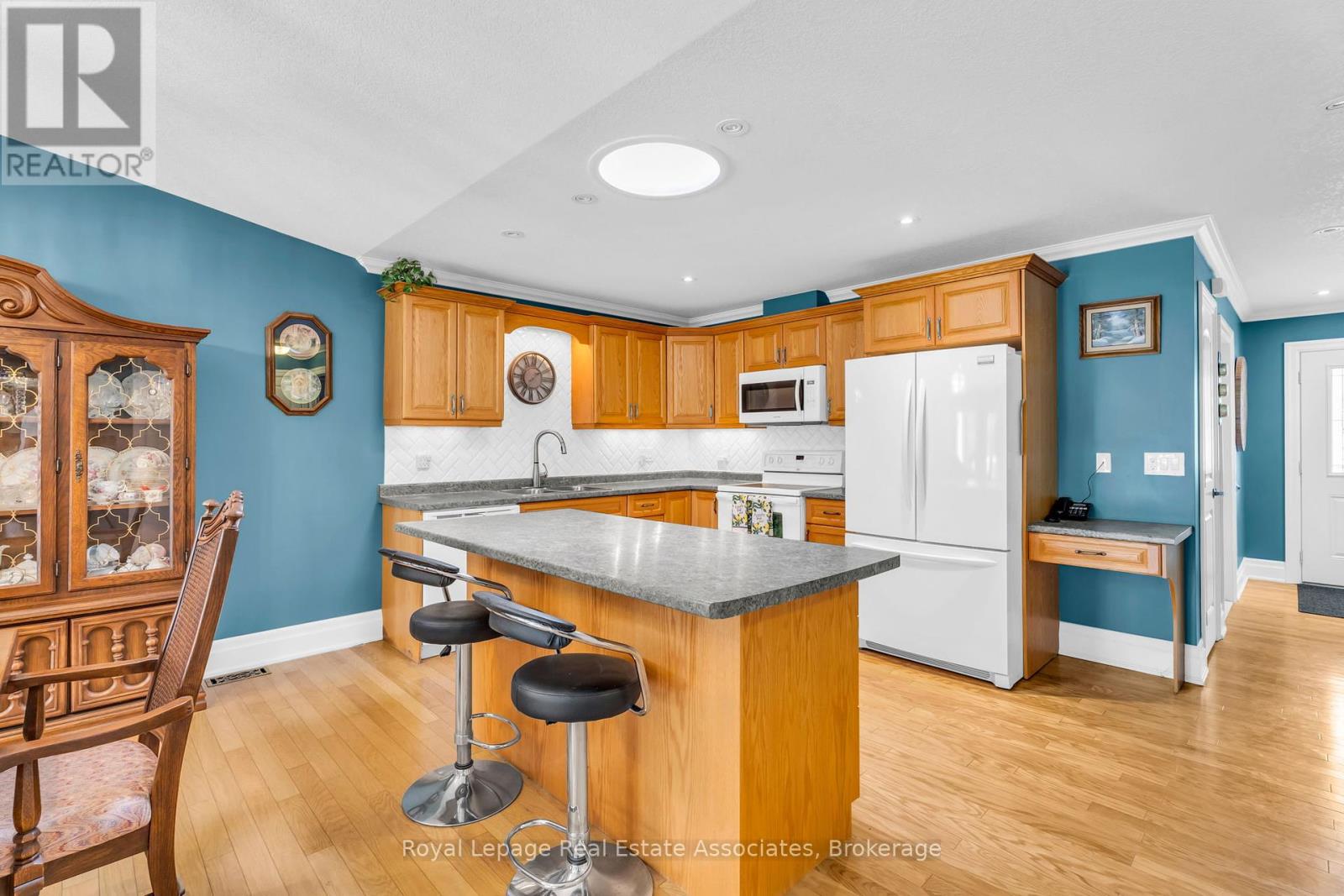 Photo 11 of 117 Greenway Drive, Wasaga Beach ON