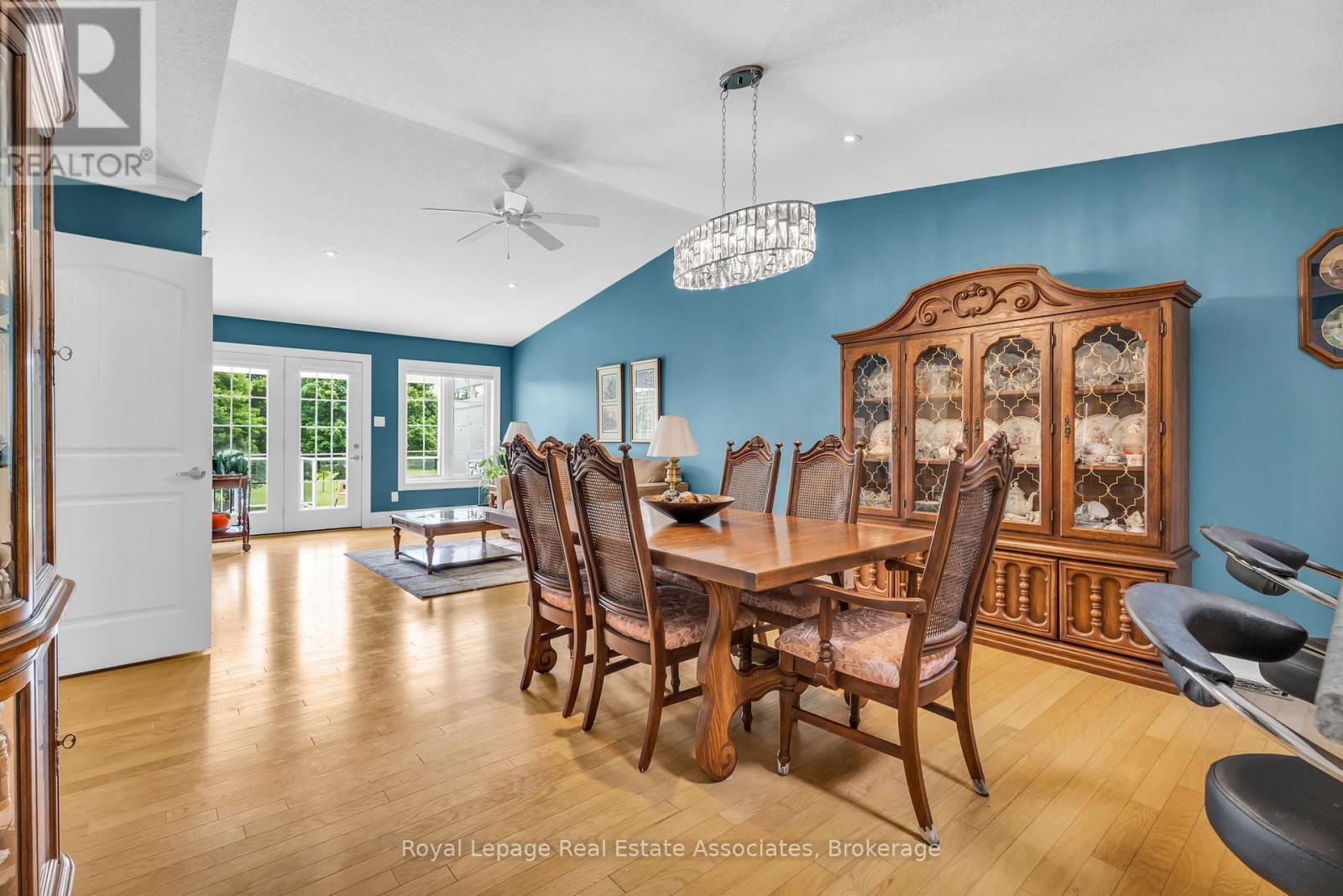 Photo 16 of 117 Greenway Drive, Wasaga Beach ON