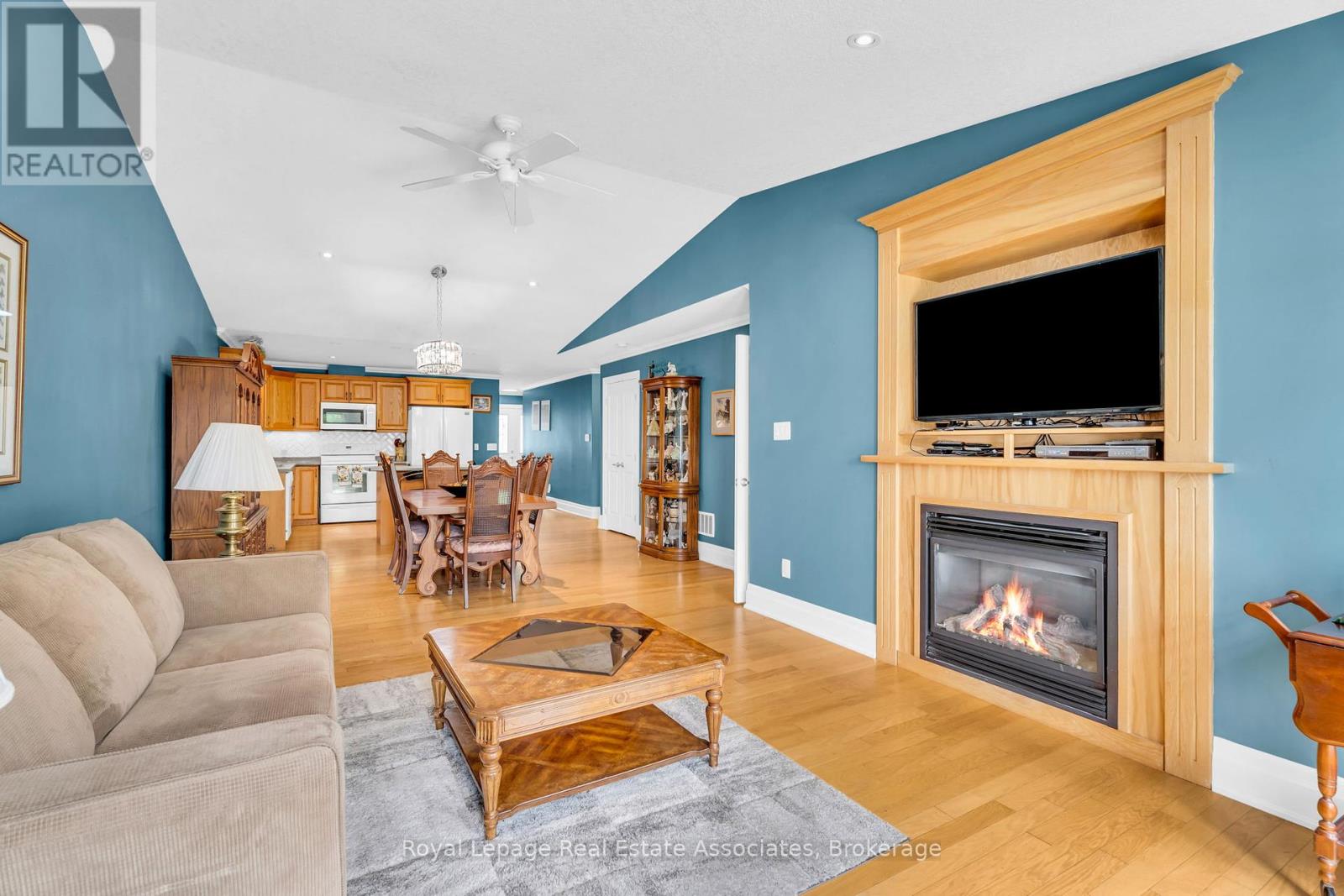 Photo 19 of 117 Greenway Drive, Wasaga Beach ON