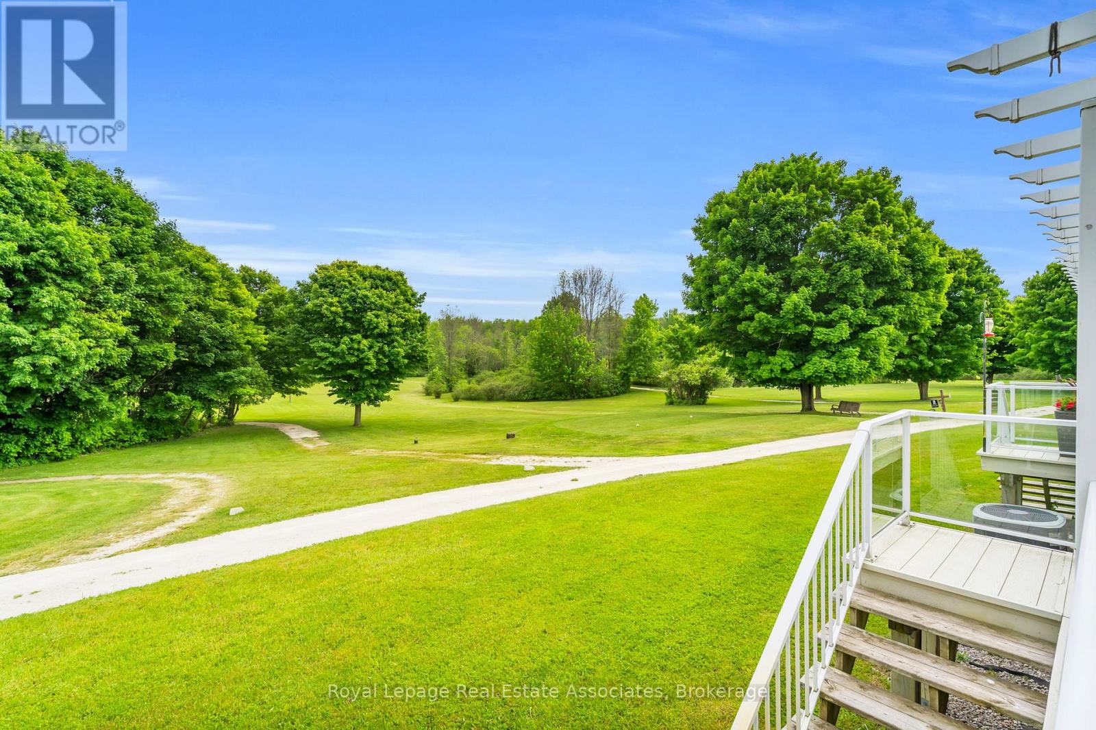 Photo 31 of 117 Greenway Drive, Wasaga Beach ON