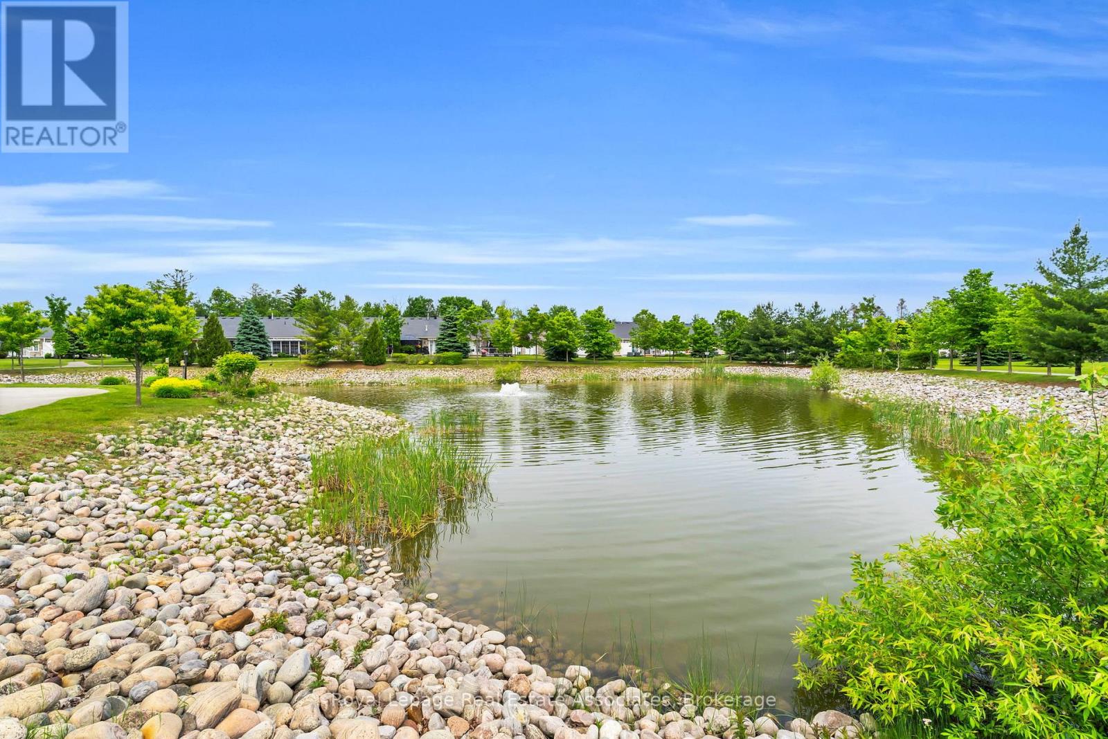 Photo 36 of 117 Greenway Drive, Wasaga Beach ON