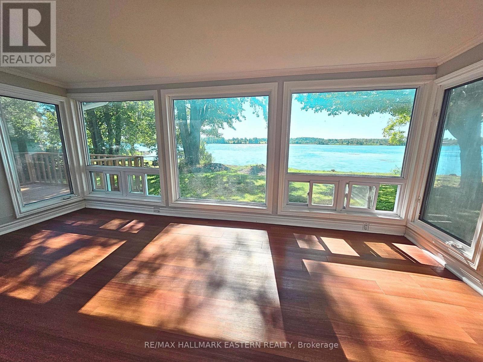 Photo 9 of 30 Edgewater Drive, Selwyn ON