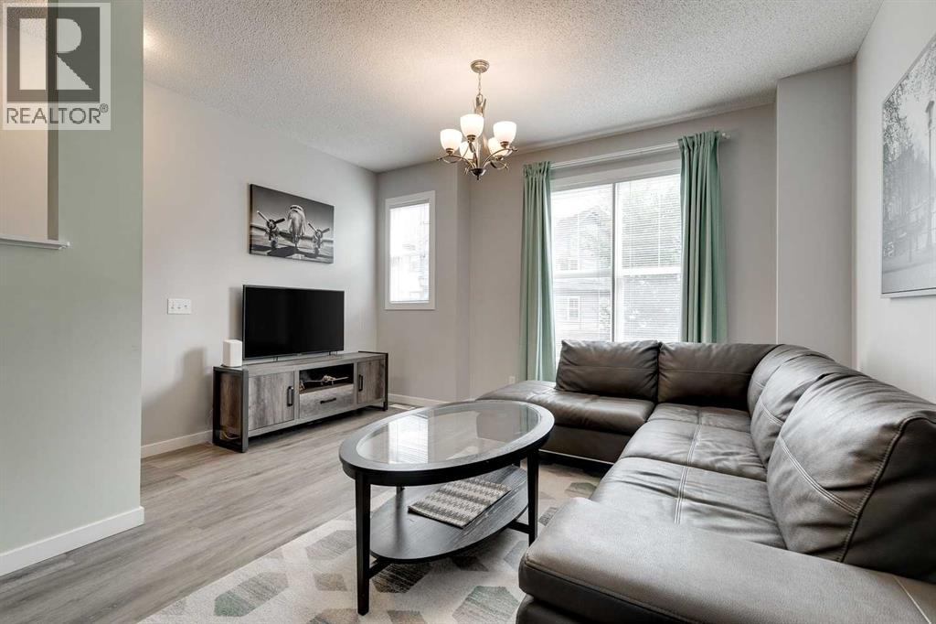 Photo 7 of 106 New Brighton Point Se, Calgary AB