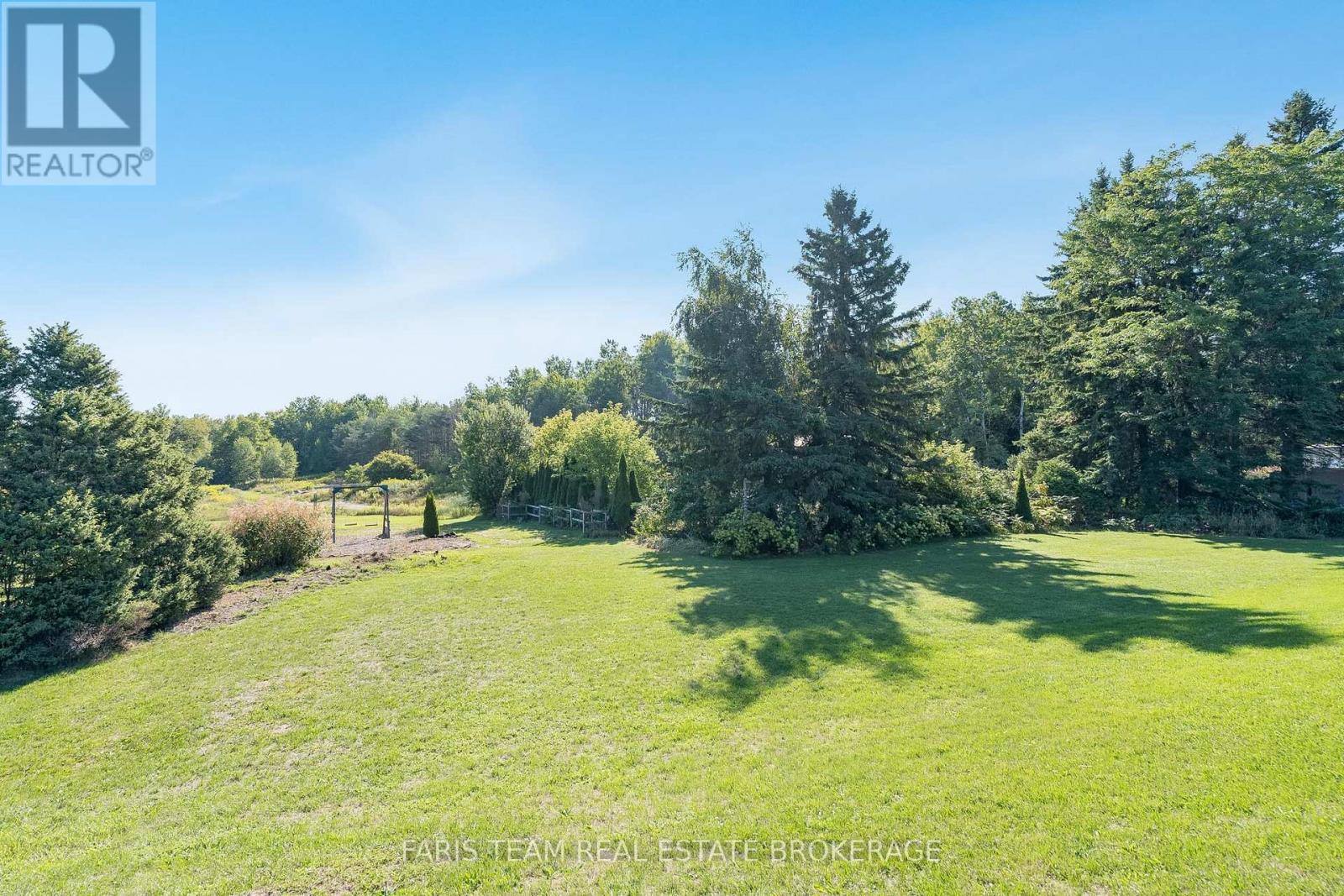 Photo 29 of 6695 10 Side Road, Innisfil ON