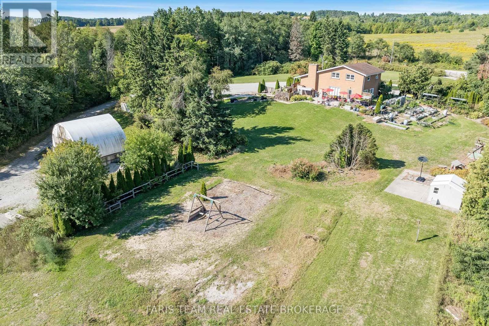 Photo 33 of 6695 10 Side Road, Innisfil ON