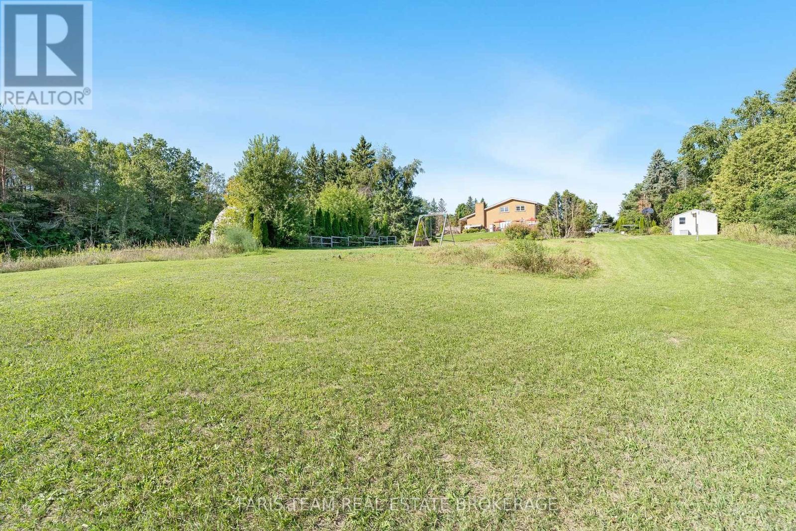 Photo 31 of 6695 10 Side Road, Innisfil ON