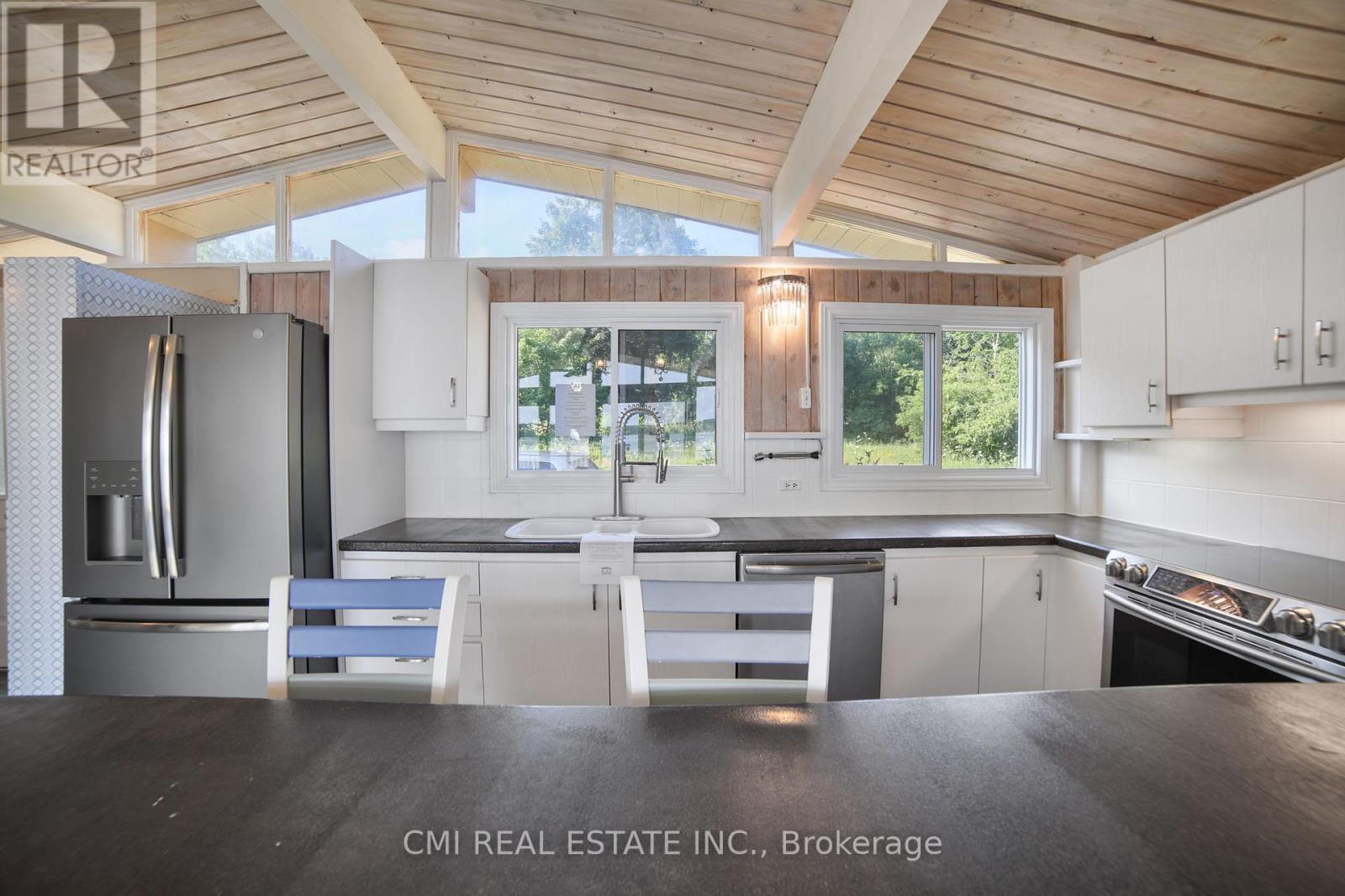 Photo 12 of 54 Little Lake Drive, Barrie ON