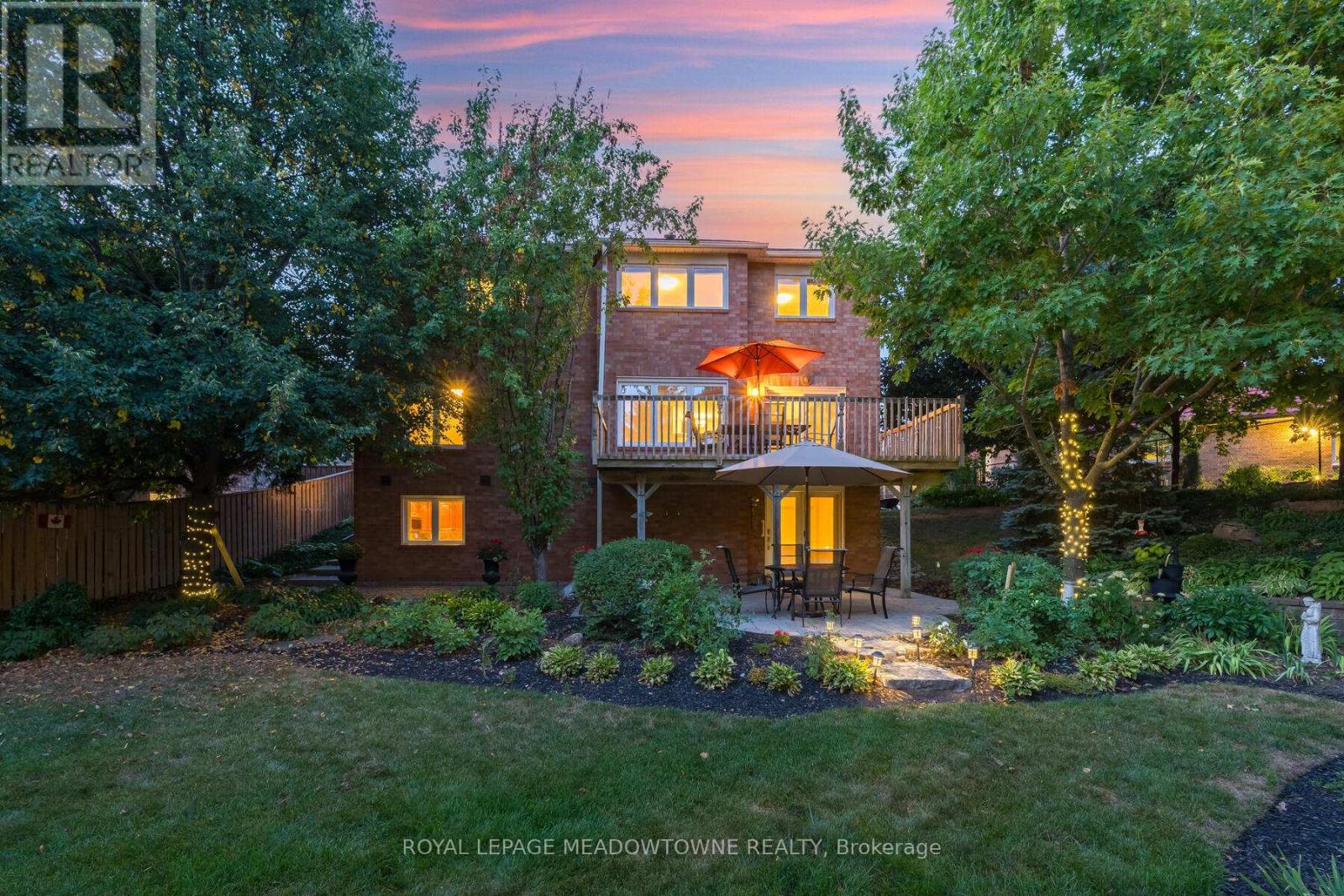 Photo 46 of 10 Janet Court, Halton Hills ON