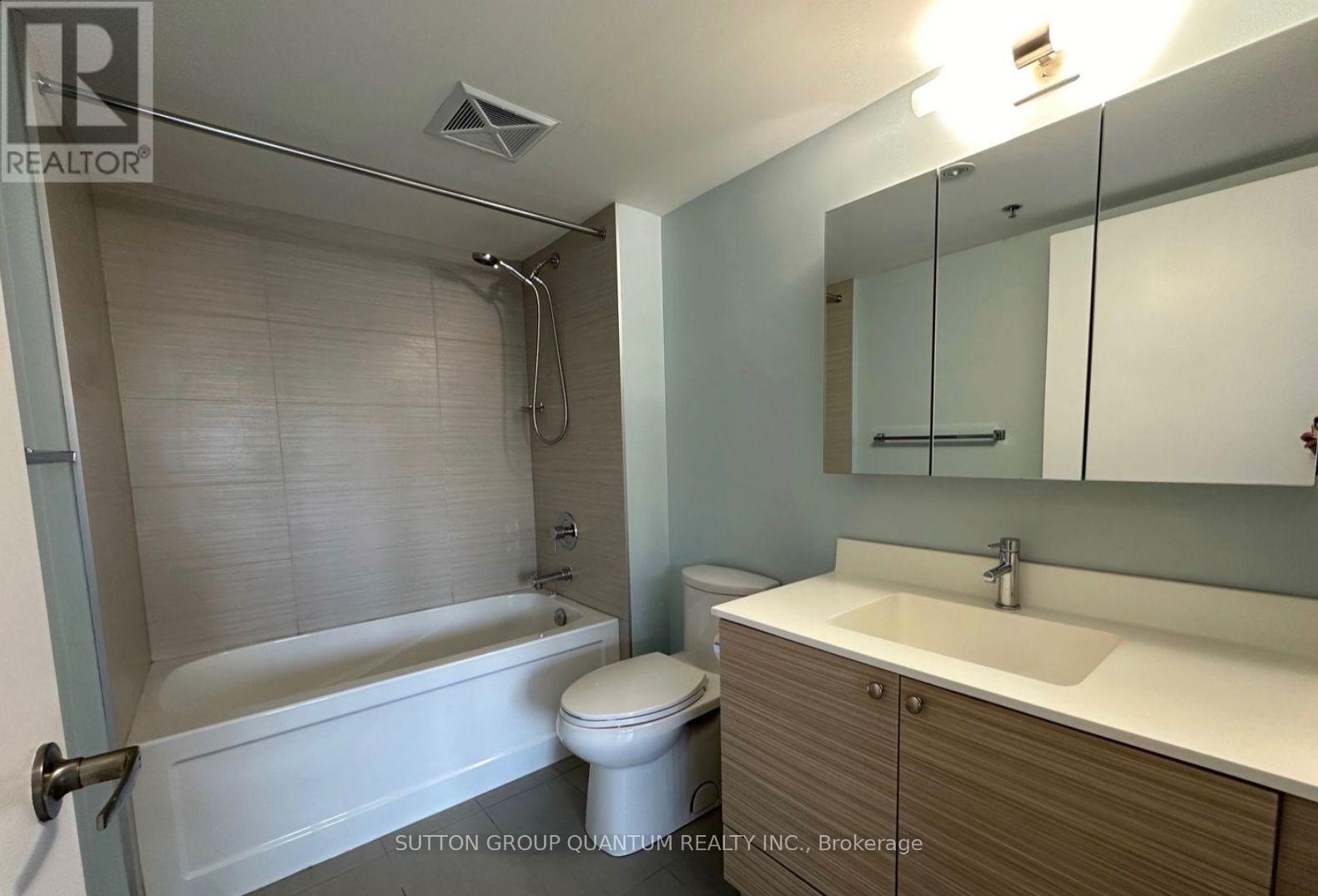 Photo 10 of 216 11 Superior Avenue, Toronto ON