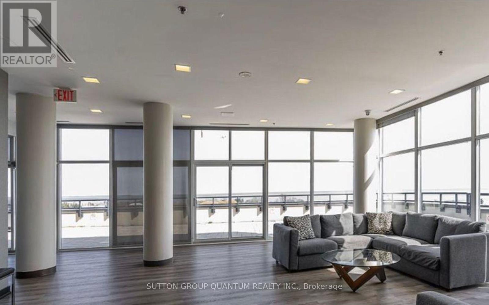 Photo 16 of 216 11 Superior Avenue, Toronto ON