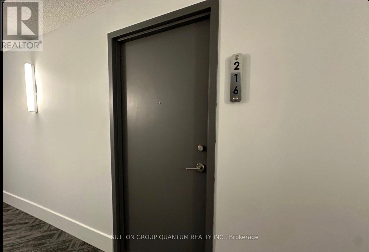 Photo 2 of 216 11 Superior Avenue, Toronto ON