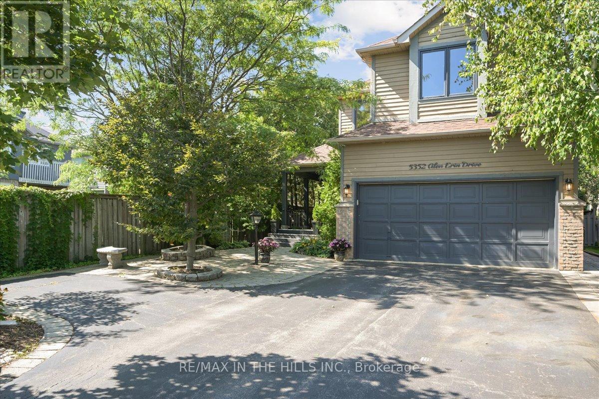 Photo 1 of 5352 Glen Erin Drive, Mississauga ON