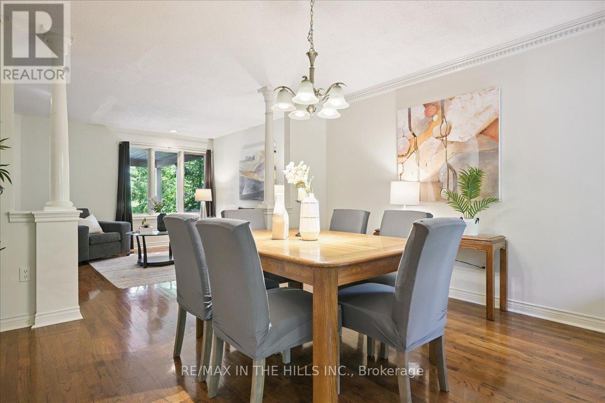 Photo 15 of 5352 Glen Erin Drive, Mississauga ON