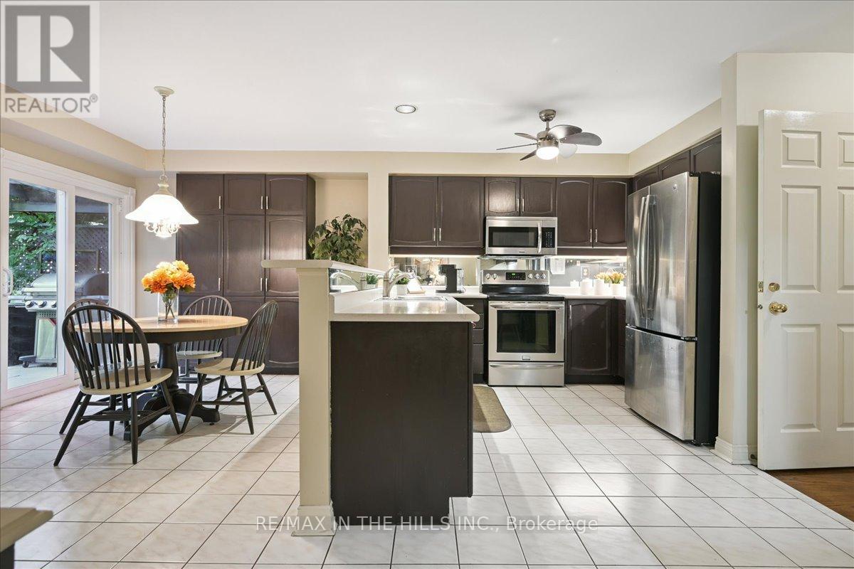 Photo 20 of 5352 Glen Erin Drive, Mississauga ON