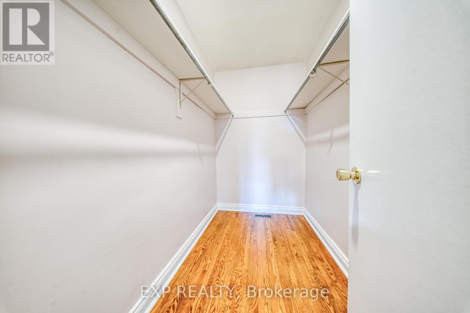 Photo 22 of 35 Highland Hill Hill, Toronto ON