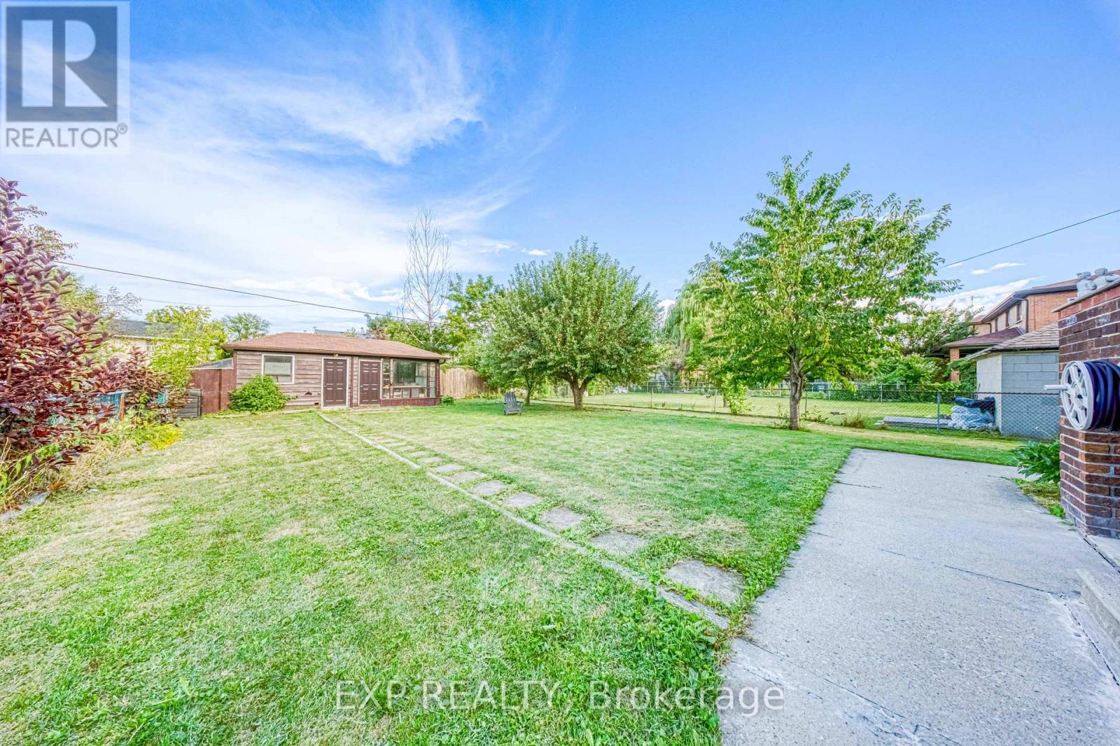 Photo 44 of 35 Highland Hill Hill, Toronto ON