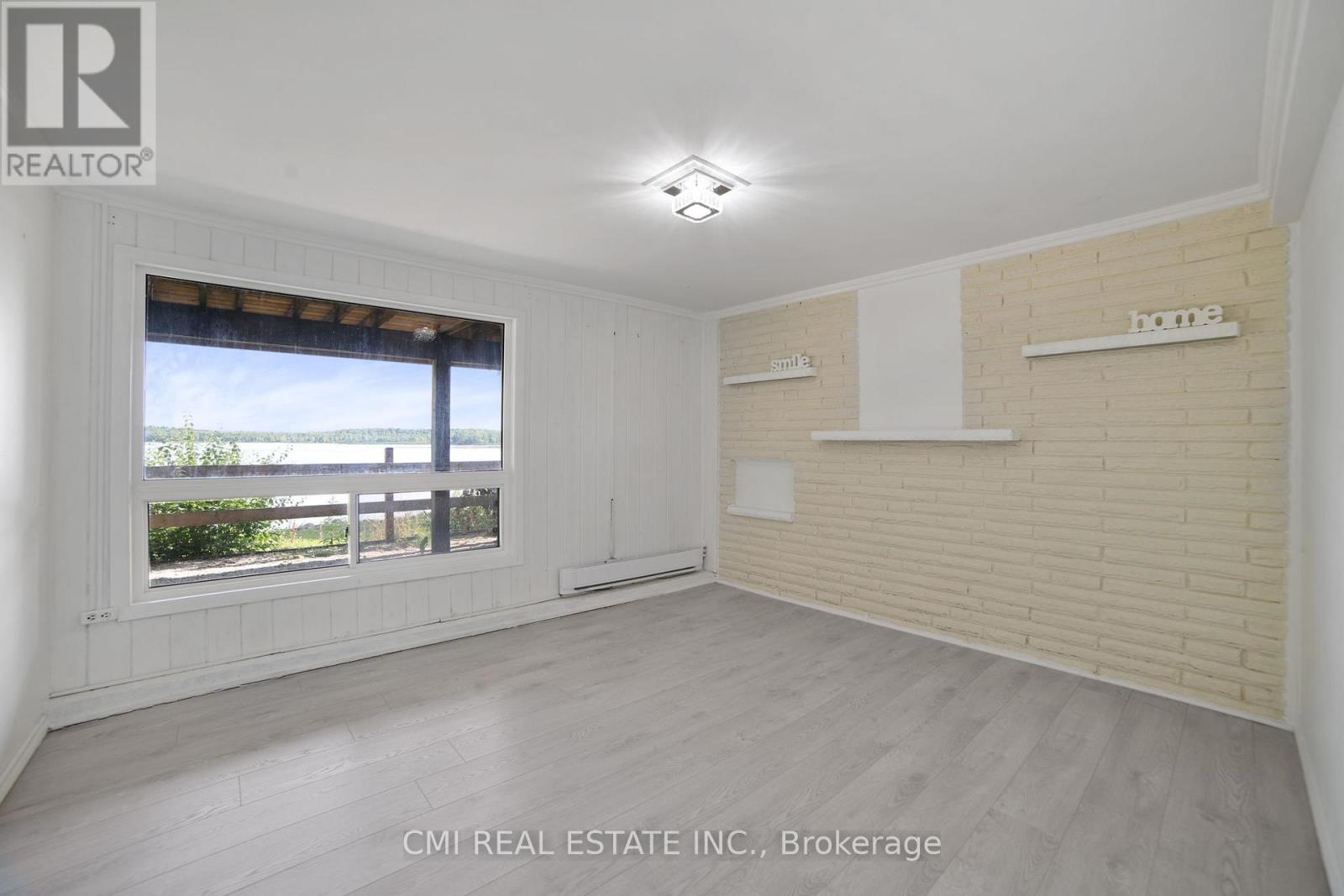 Photo 27 of 54 Little Lake Drive, Barrie ON