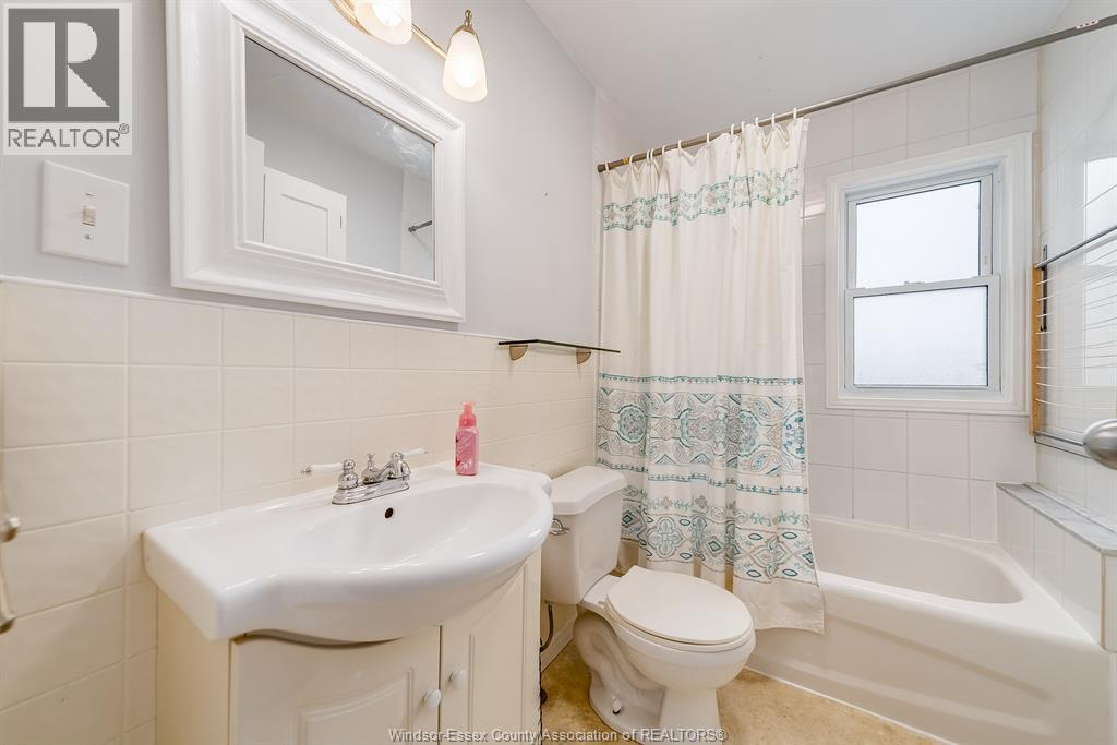 Photo 18 of 103 Orange Street, Leamington ON
