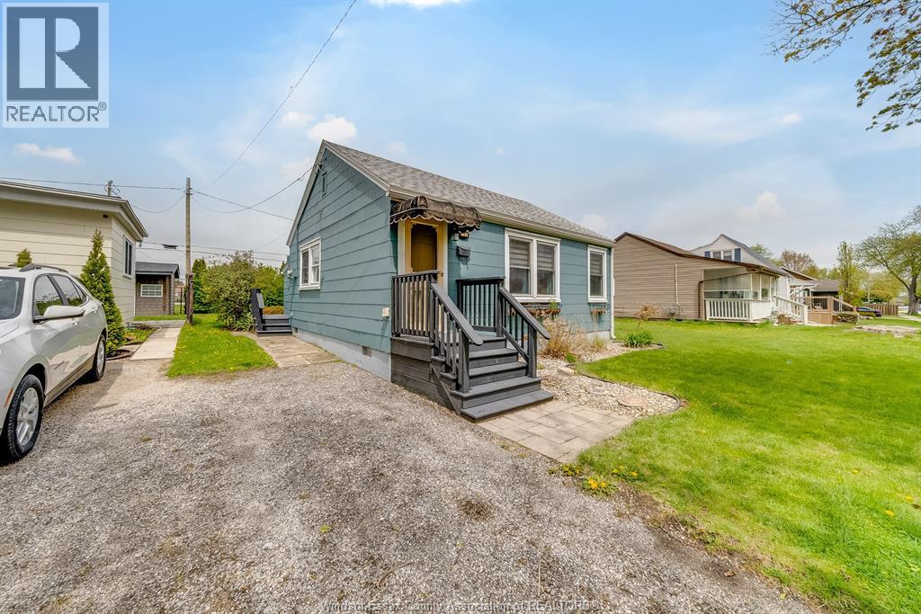 Photo 4 of 103 Orange Street, Leamington ON