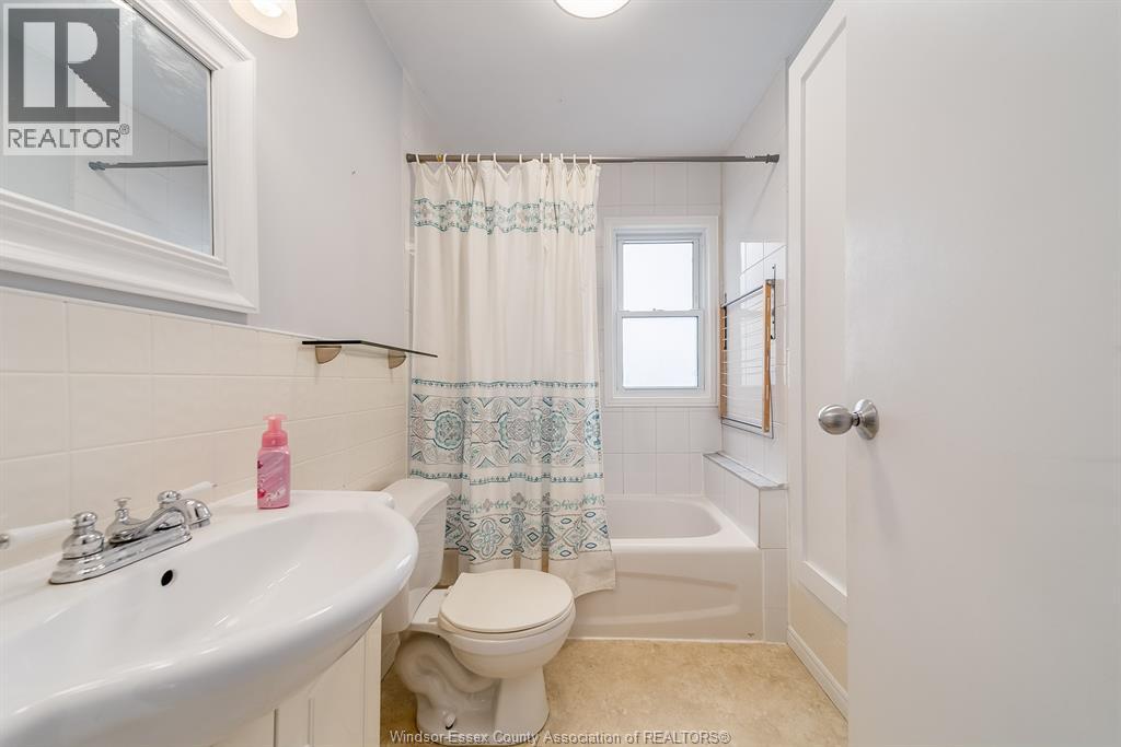 Photo 20 of 103 Orange Street, Leamington ON