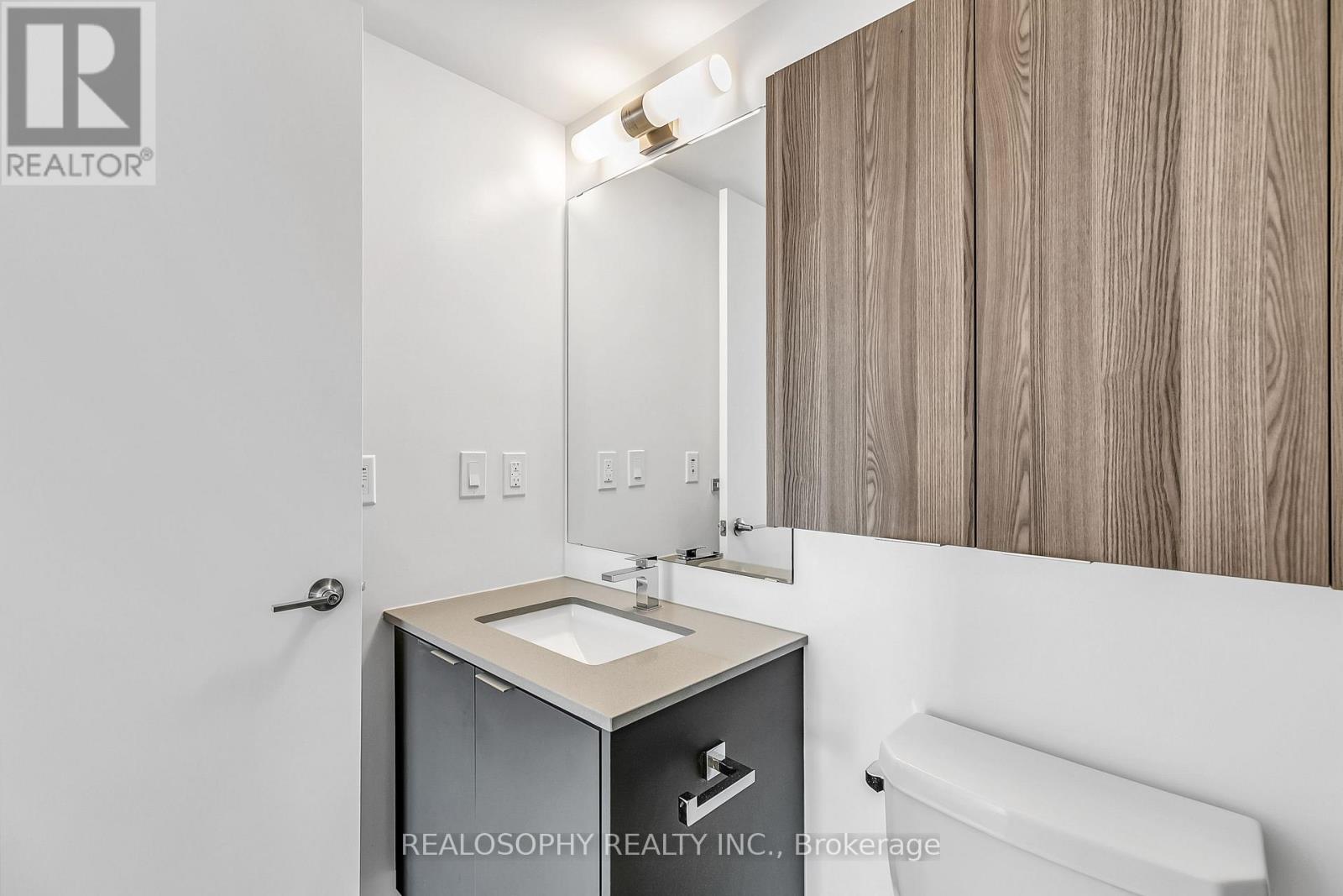 Photo 12 of 306 8 Tippett Road, Toronto ON