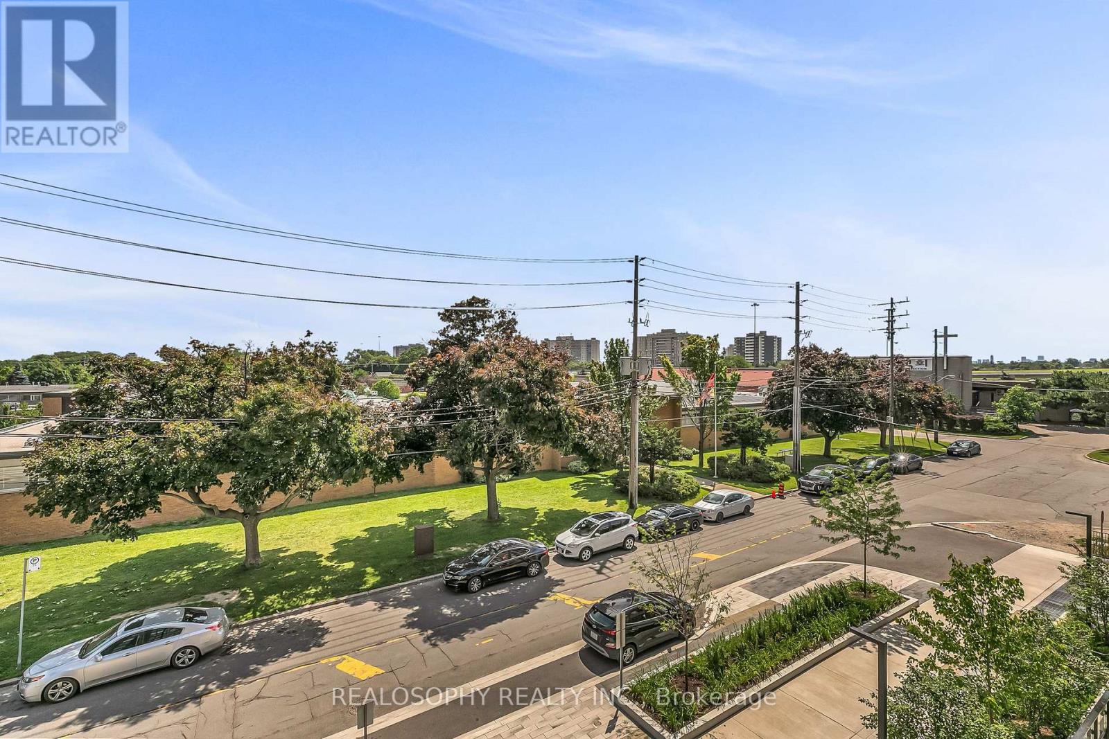 Photo 23 of 306 8 Tippett Road, Toronto ON