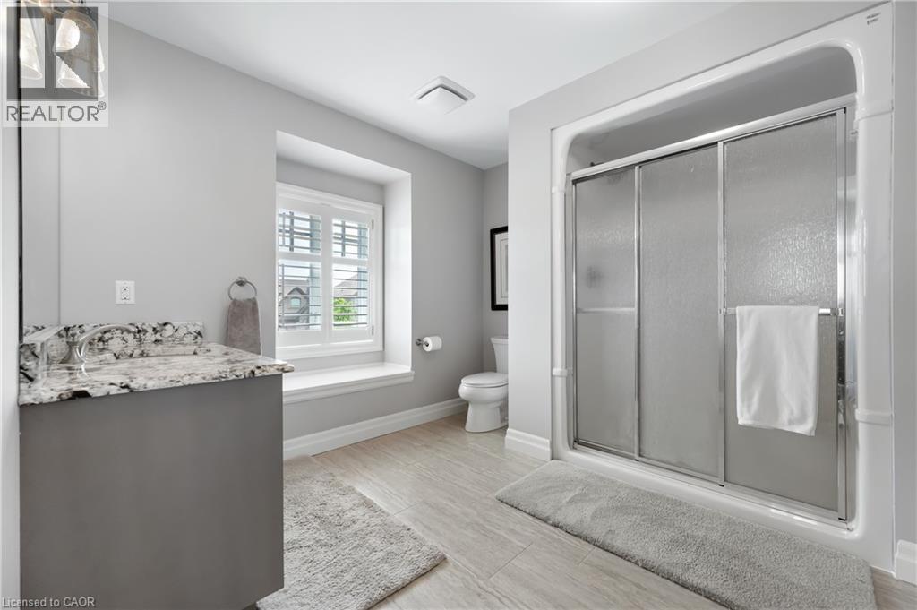 Photo 29 of 546 Manor Ridge Crescent, Waterloo ON