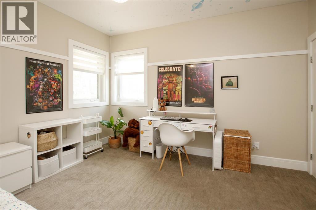 Photo 35 of 10 Regal Court, Sylvan Lake AB