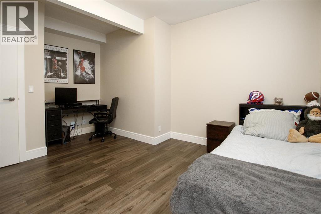 Photo 44 of 10 Regal Court, Sylvan Lake AB