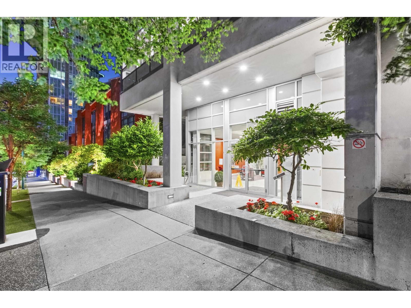 3701 1211 MELVILLE STREET, Vancouver
