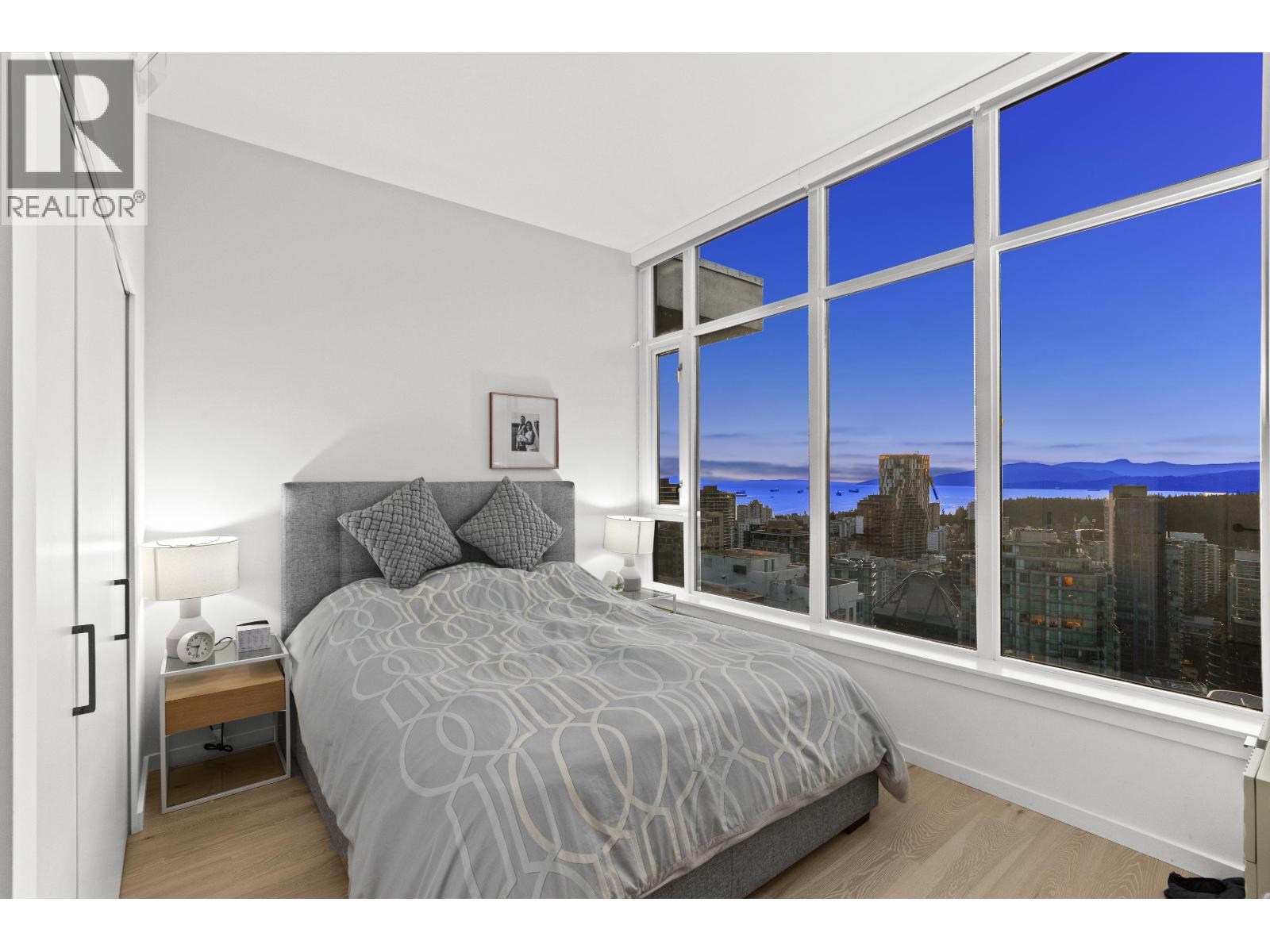3701 1211 MELVILLE STREET, Vancouver