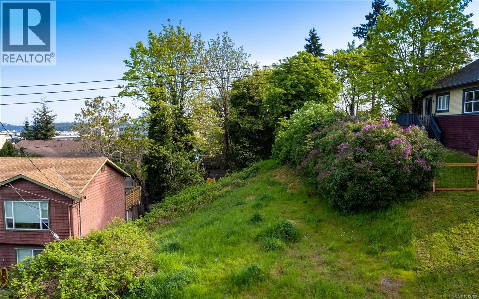Photo 33 of 532 Selby St, Nanaimo BC