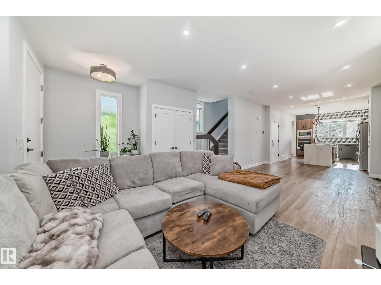 Photo 18 of 10626 81 St Nw, Edmonton AB