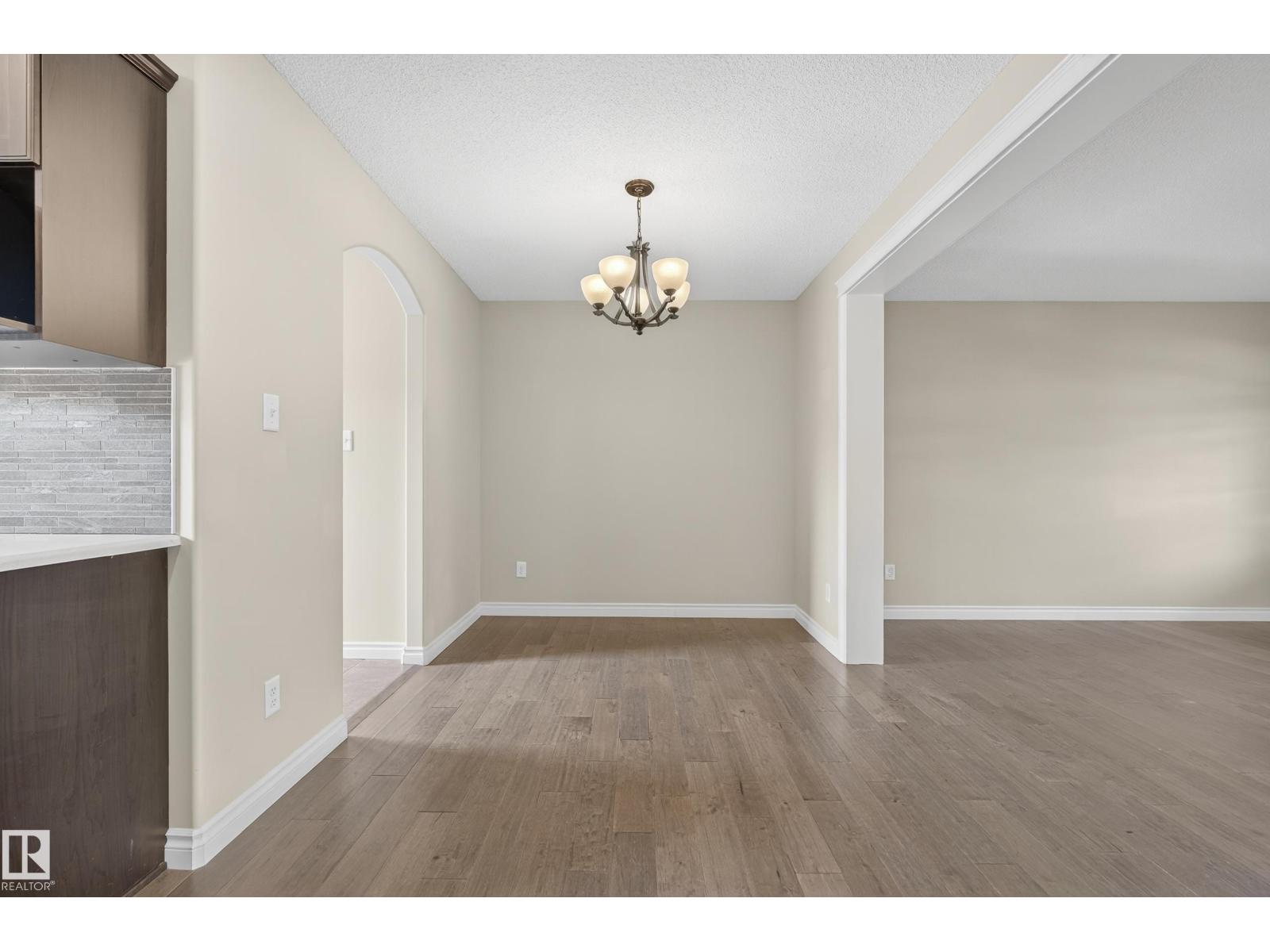 Photo 12 of 2259 Casey Cr Sw, Edmonton AB