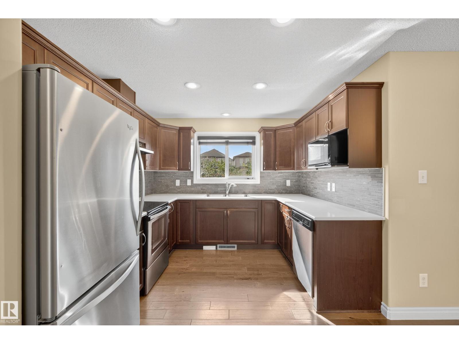 Photo 16 of 2259 Casey Cr Sw, Edmonton AB