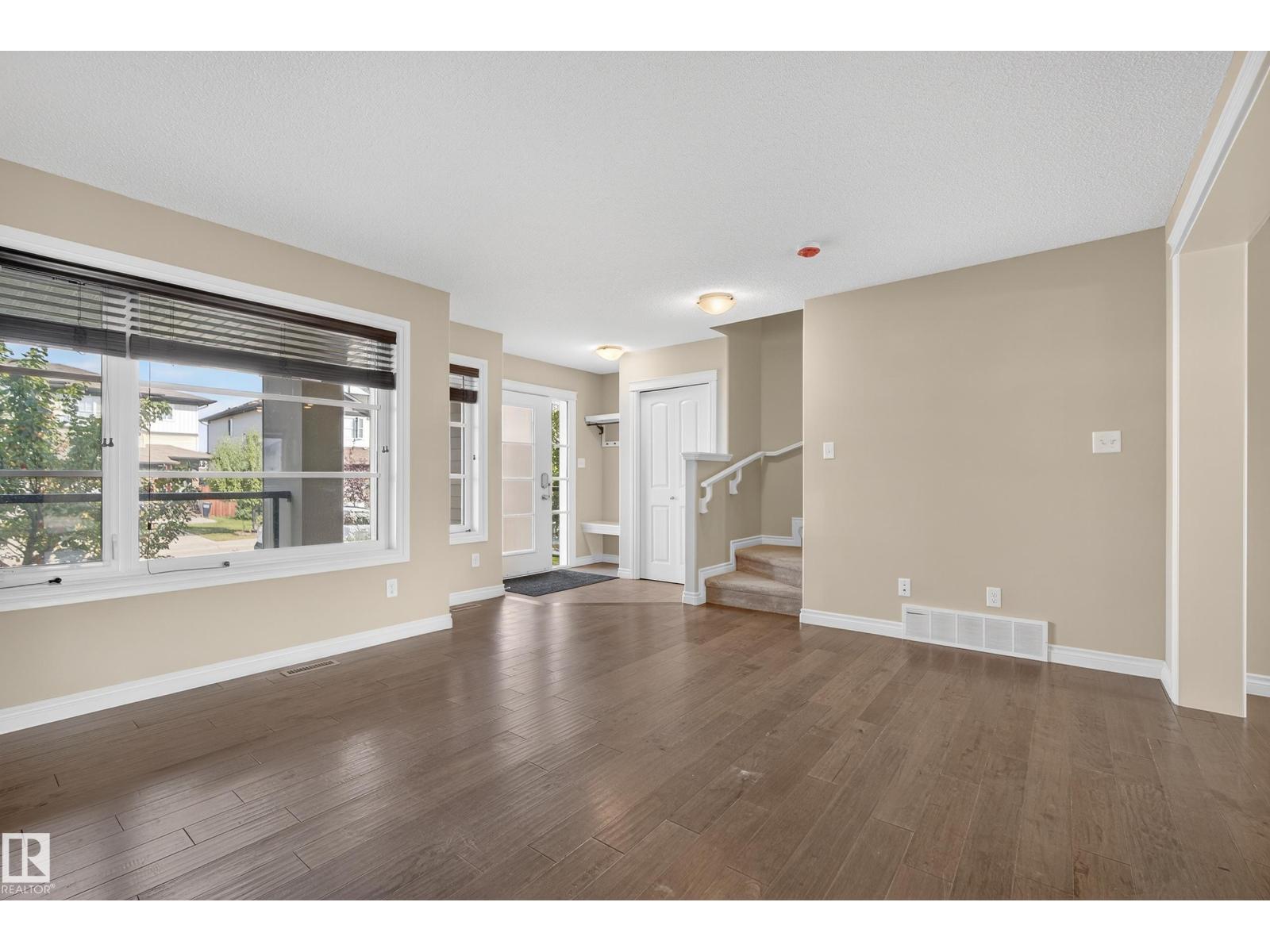 Photo 9 of 2259 Casey Cr Sw, Edmonton AB